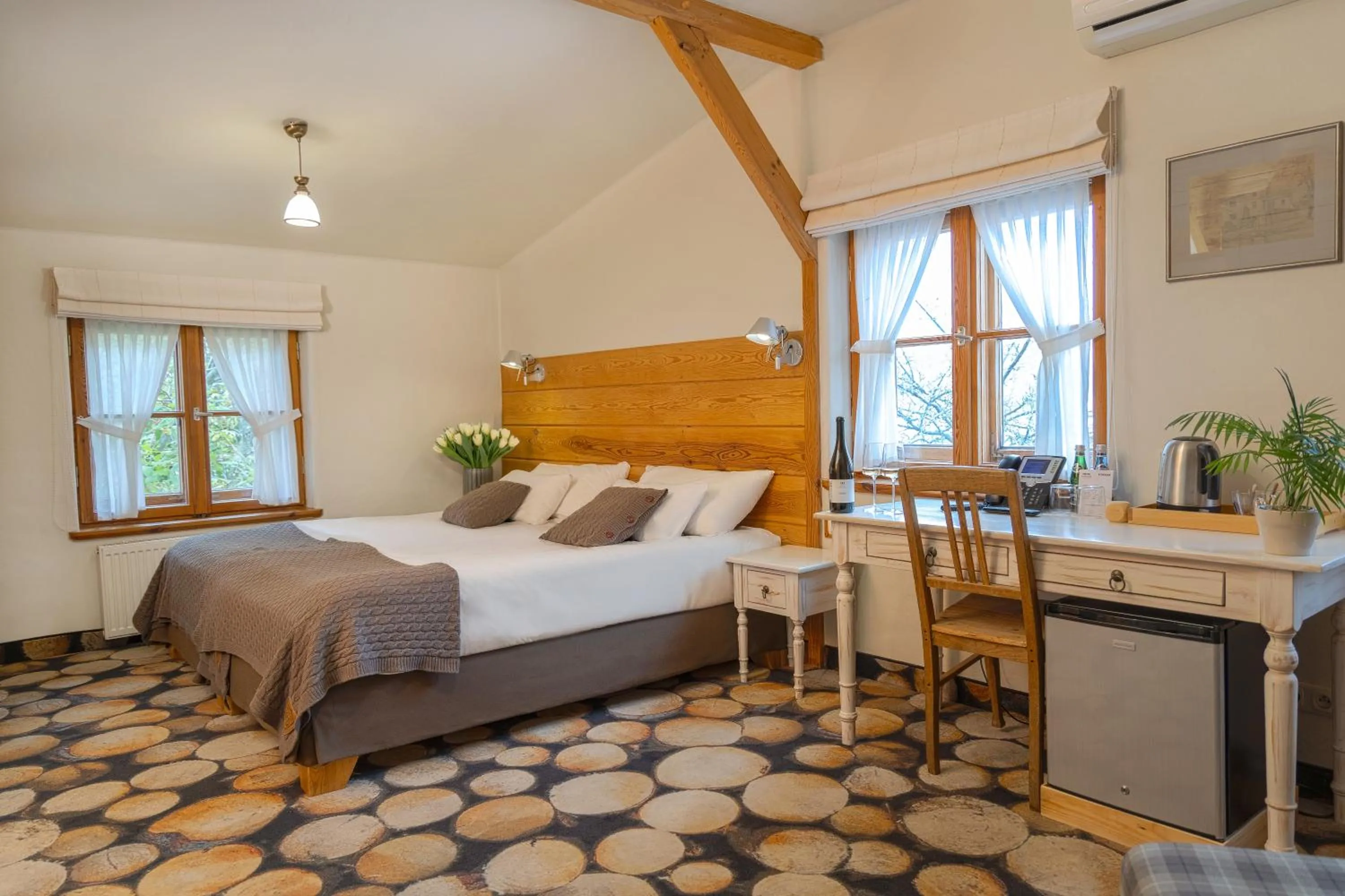 Bed in Hotel Głęboczek Vine Resort& Spa