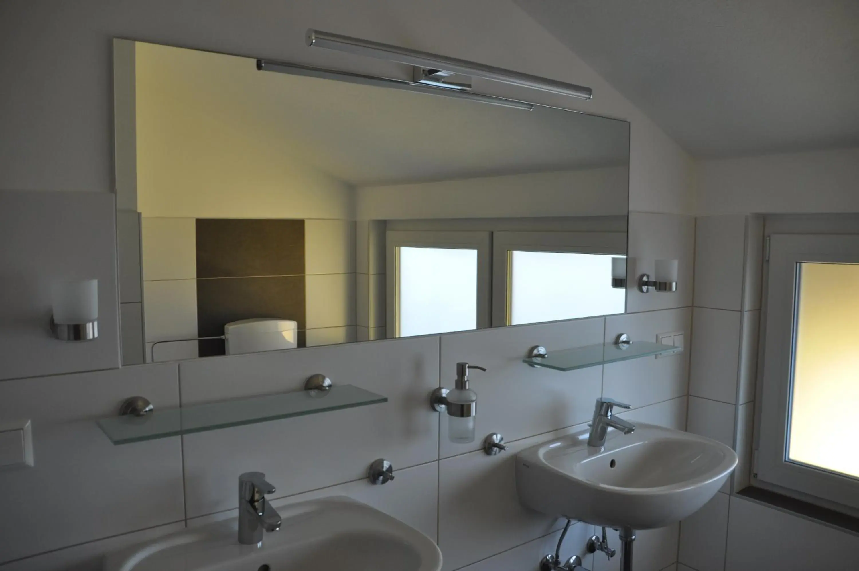 Standard Twin Room - single occupancy in KM Hotel Murtal Standard Twin Room - single occupancy in KM Hotel Murtal