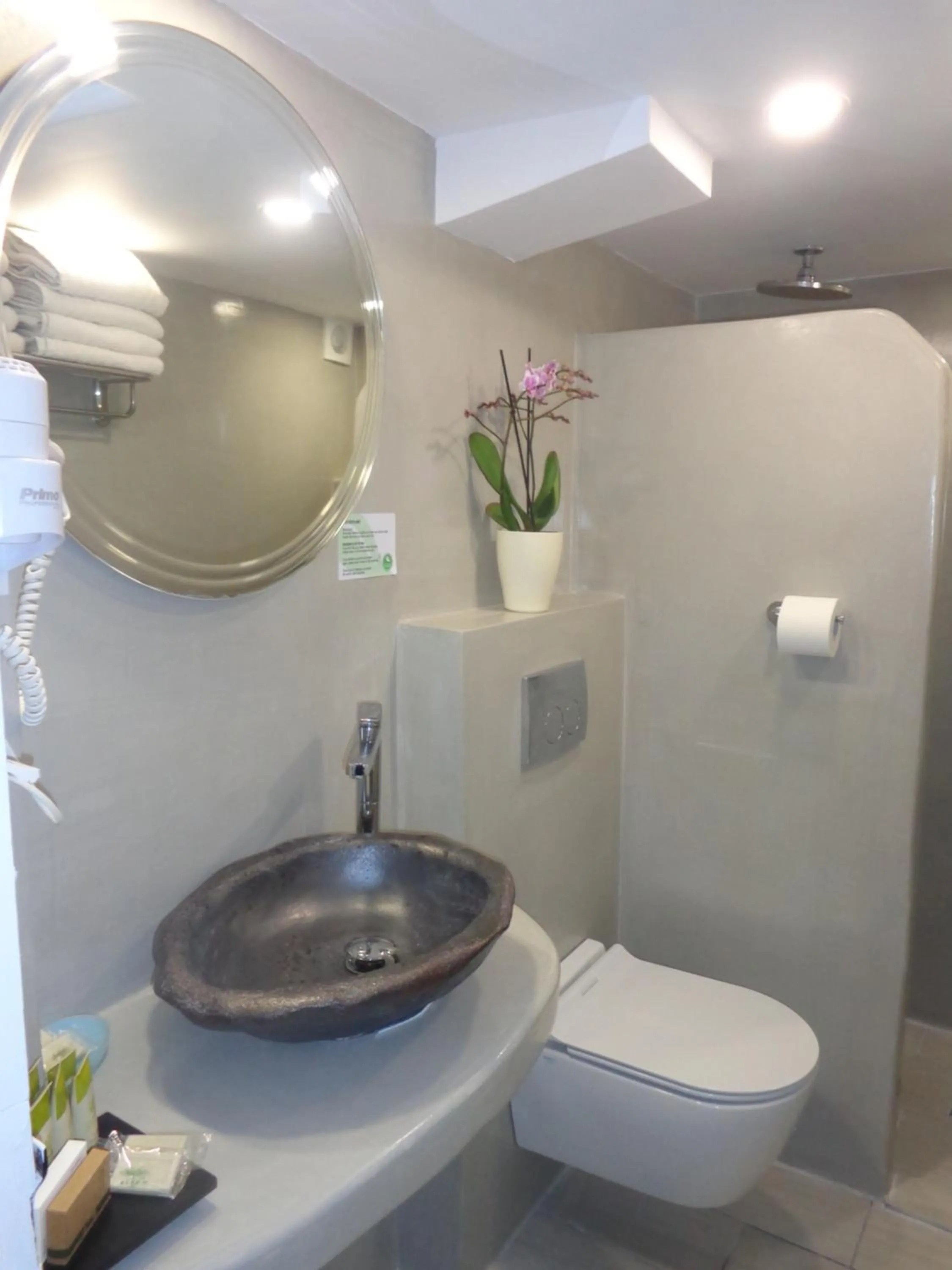 Family Apartment with Caldera View in Langas Villas
