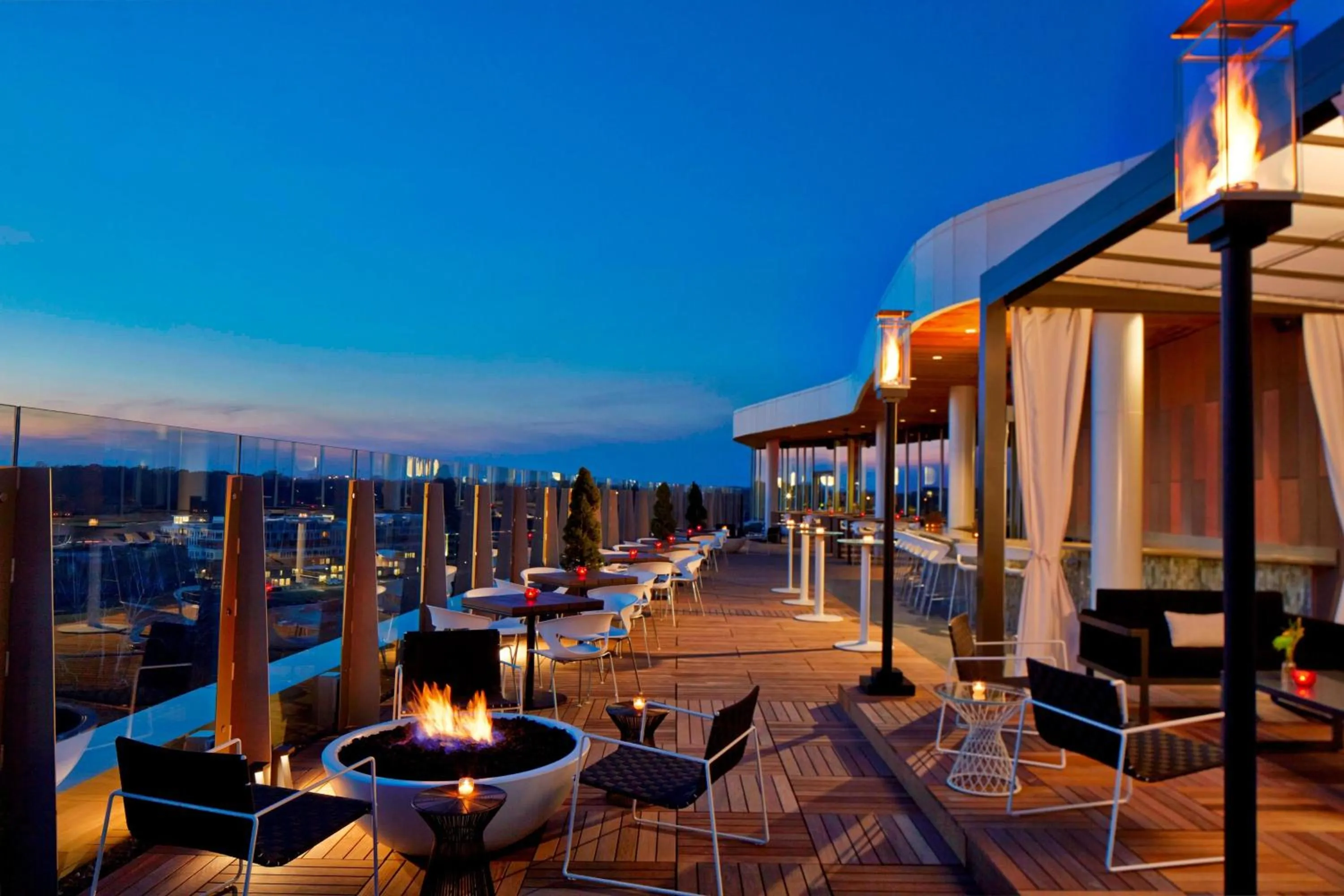 Restaurant/places to eat in AC Hotel Columbus Dublin