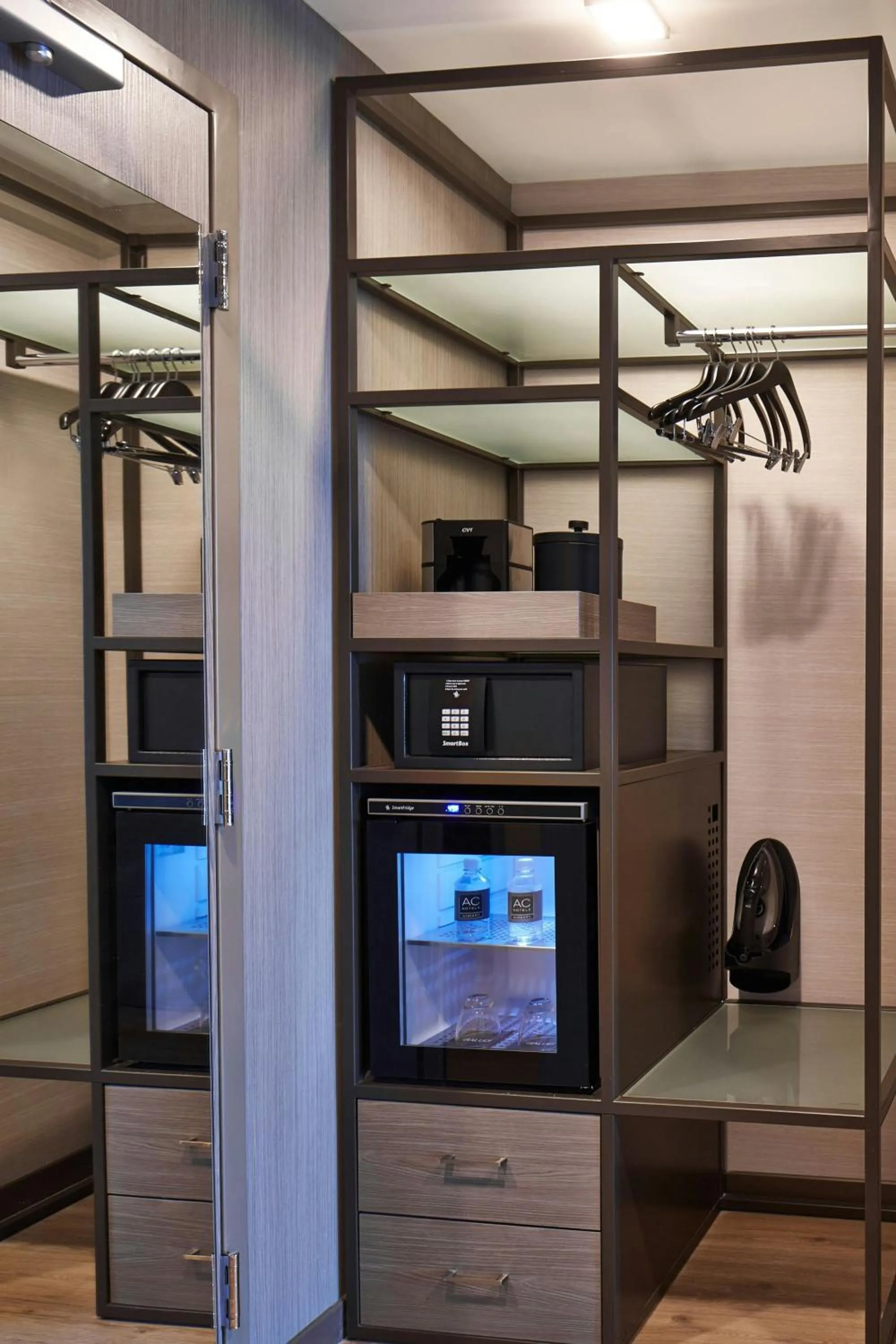 Photo of the whole room in AC Hotel Columbus Dublin