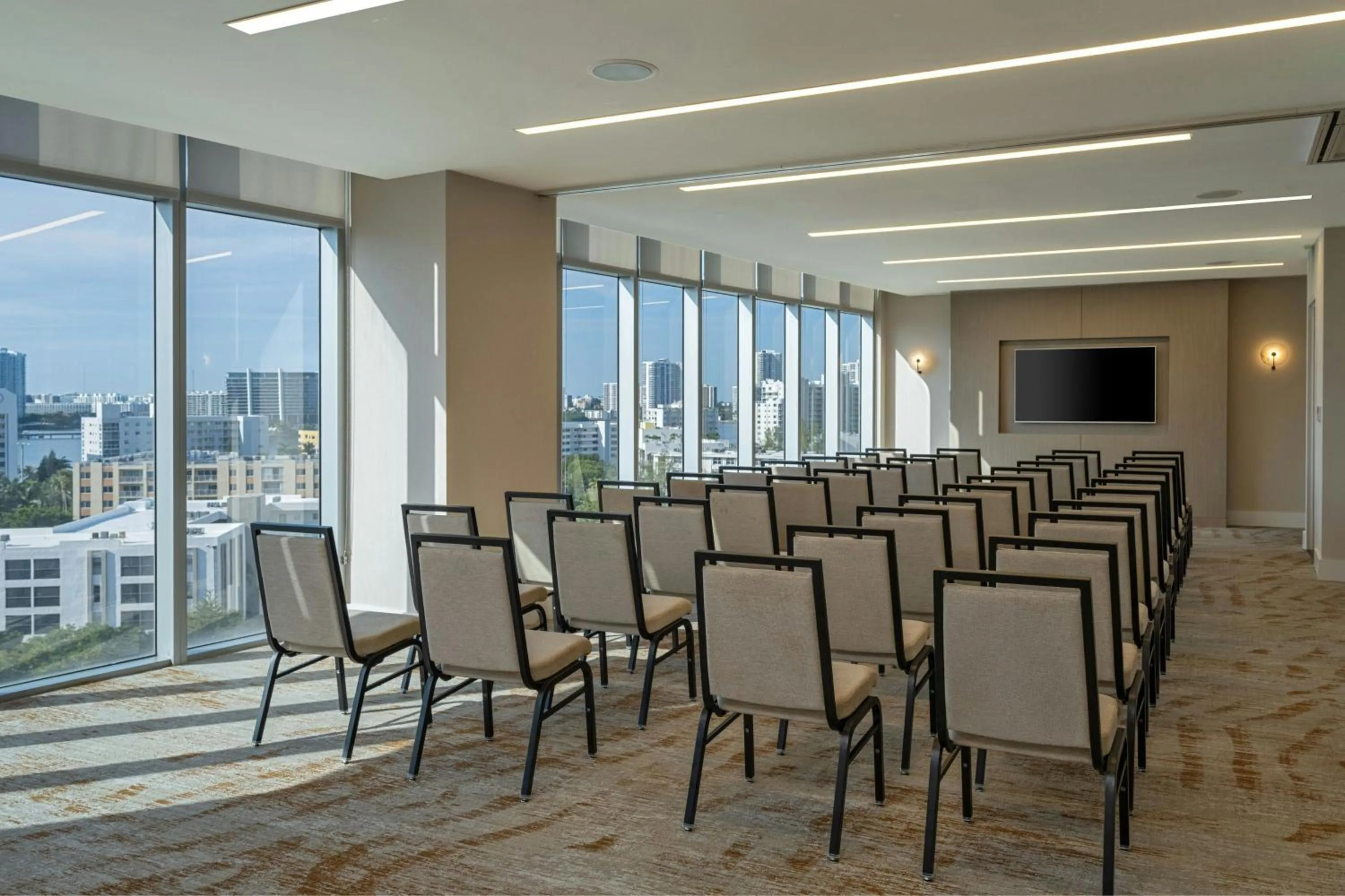 Meeting/conference room in Residence Inn Miami Sunny Isles Beach