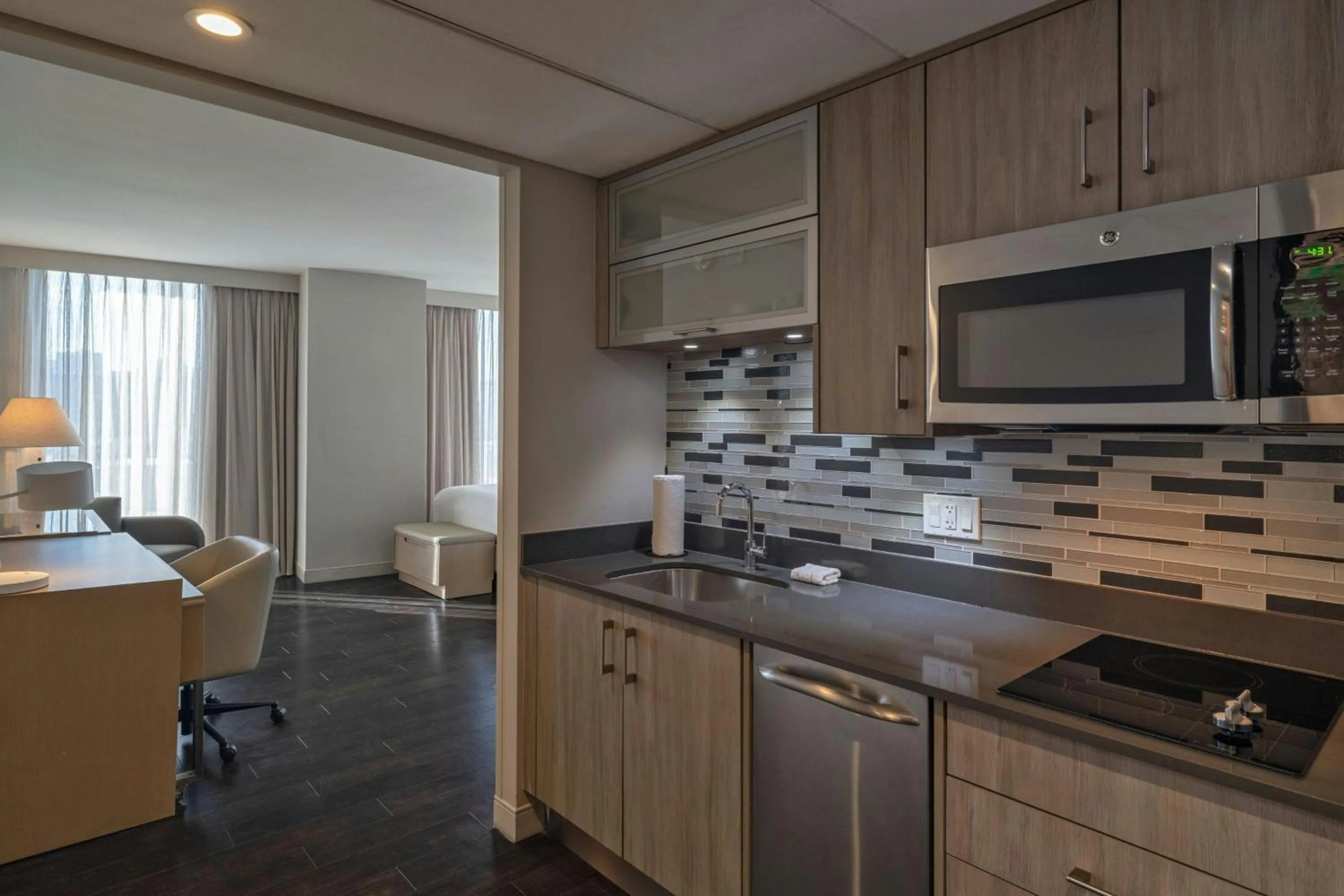 Kitchen or kitchenette in Residence Inn Miami Sunny Isles Beach