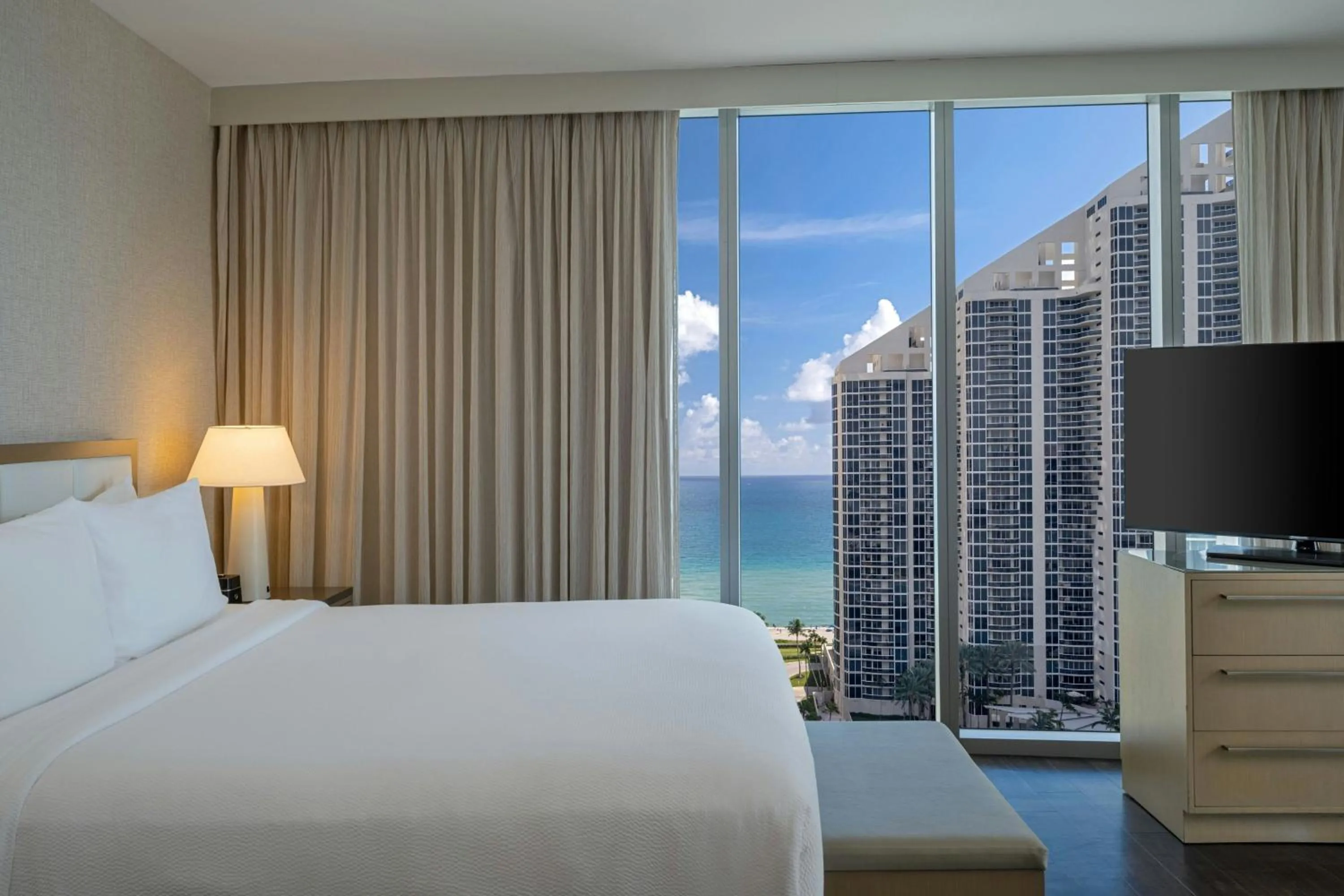 Beach, Bed in Residence Inn Miami Sunny Isles Beach