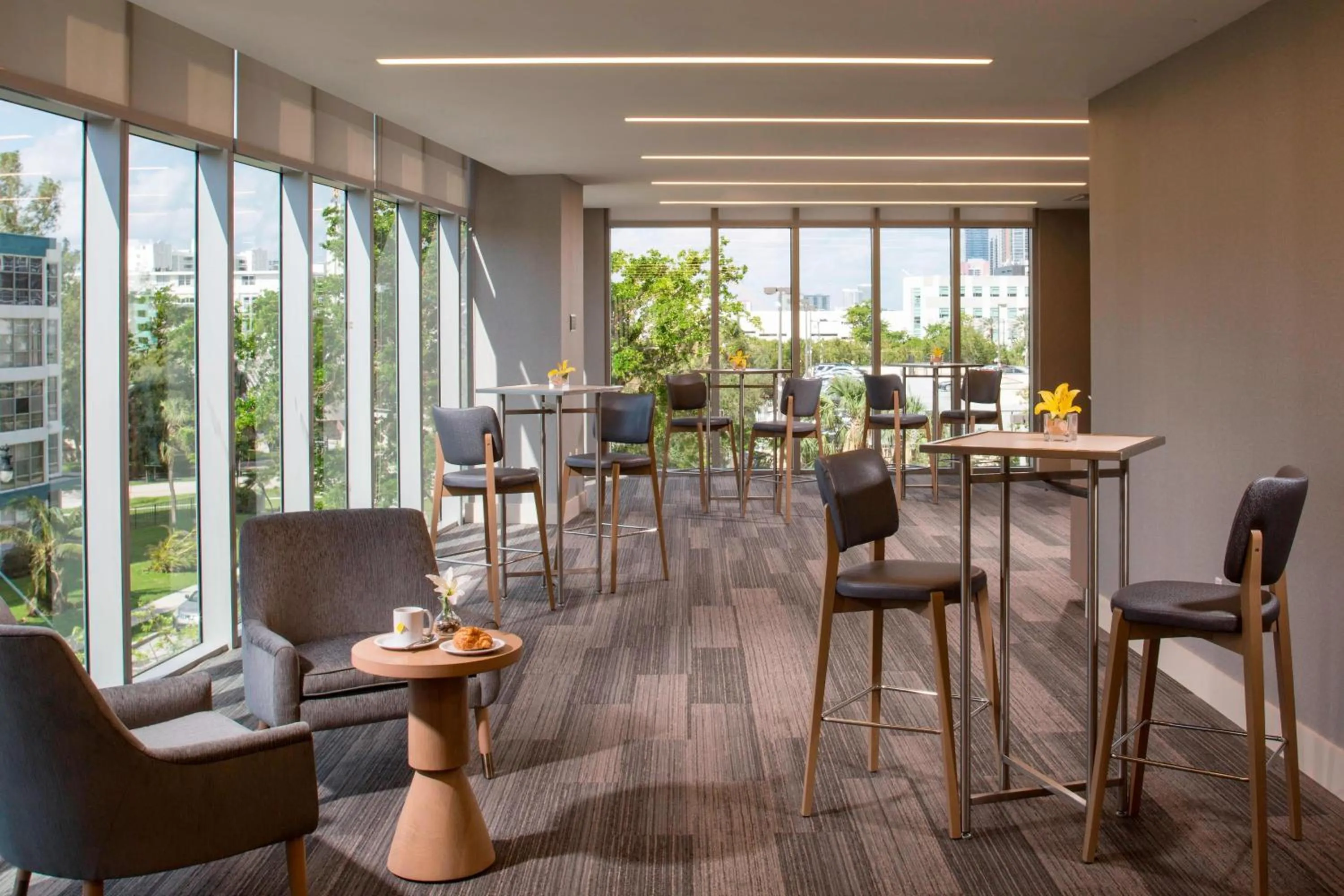Meeting/conference room in Residence Inn Miami Sunny Isles Beach