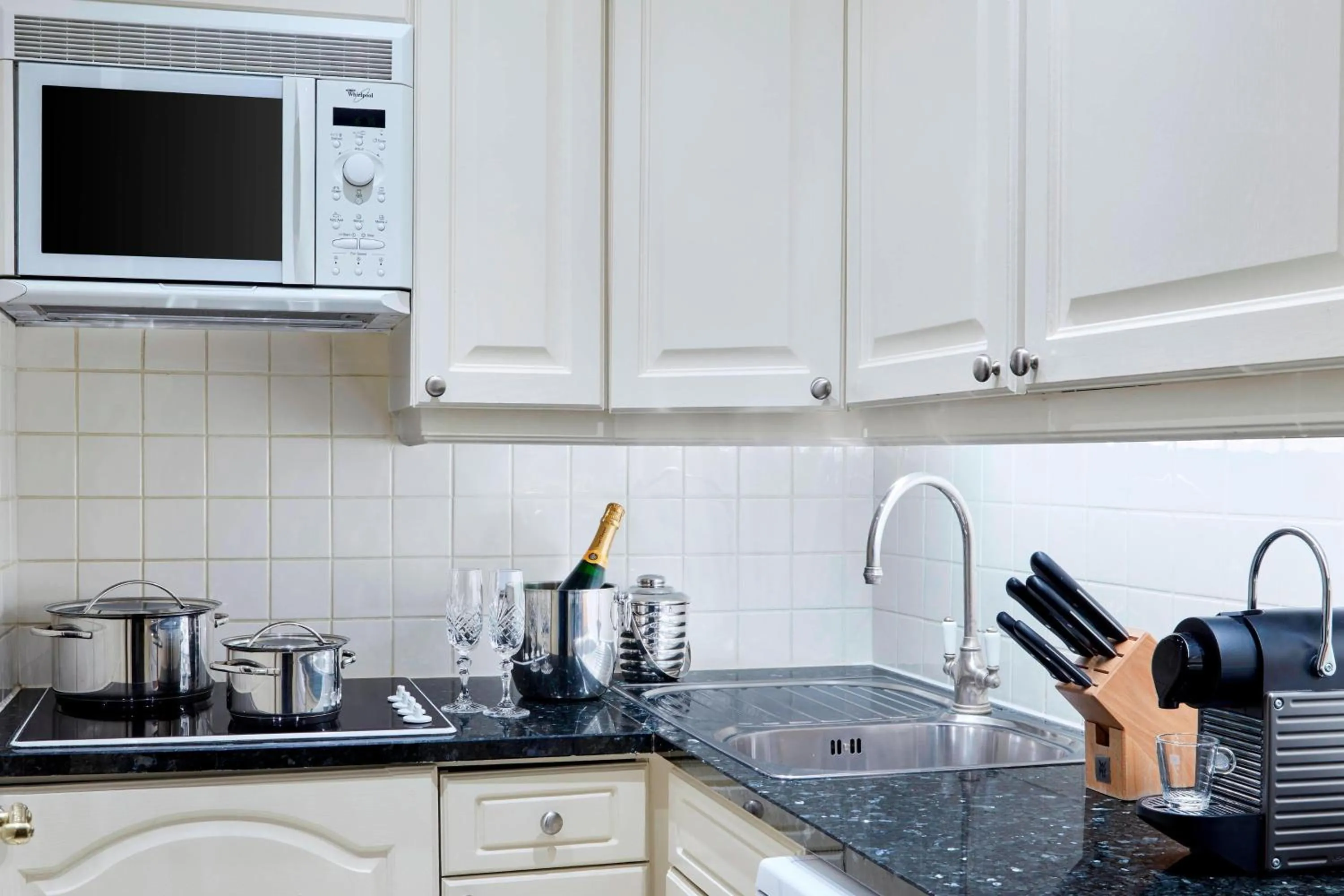 Bedroom in Grand Residences by Marriott - Mayfair-London