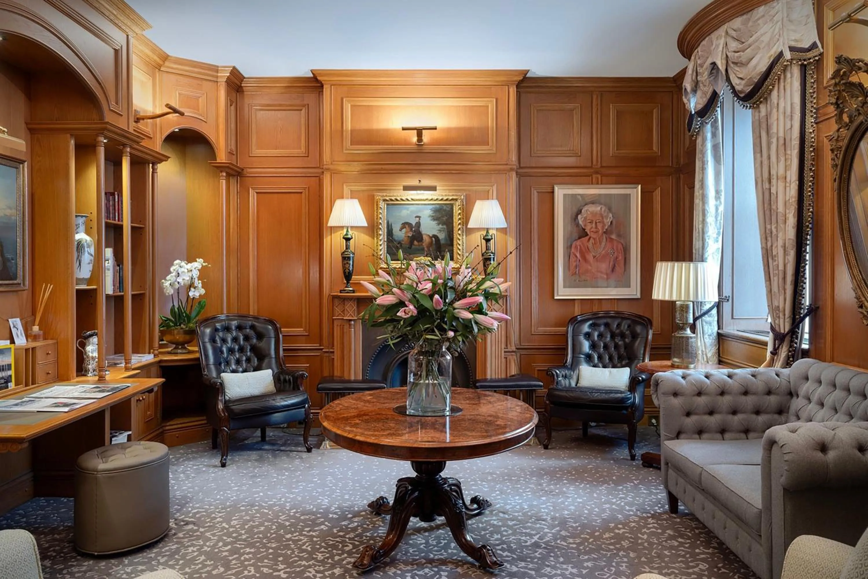 Lounge or bar in Grand Residences by Marriott - Mayfair-London