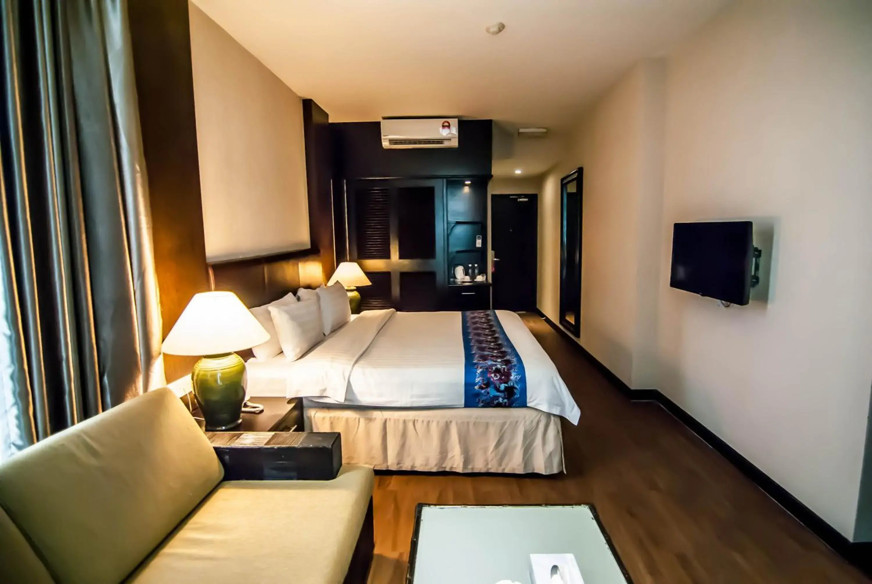 Toilet, Bed in KK Times Square Hotel Toilet, Bed in KK Times Square Hotel