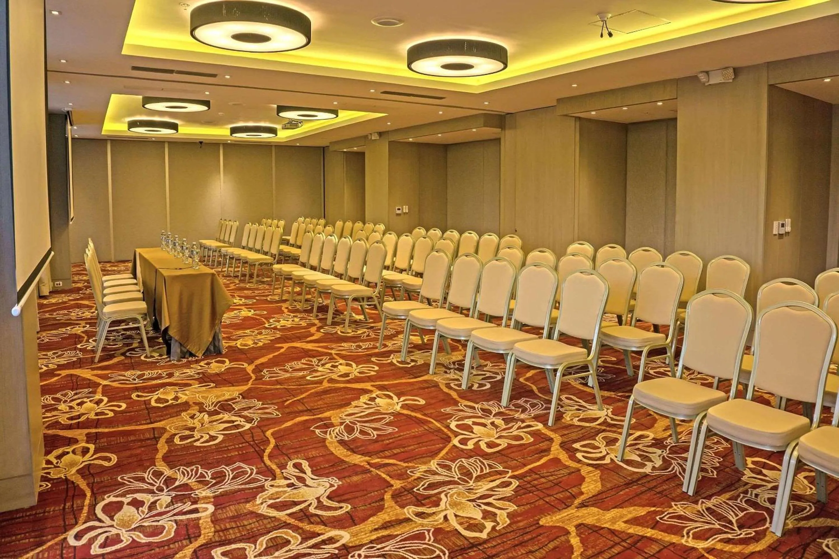 Meeting/conference room in Radisson Hotel Guayaquil