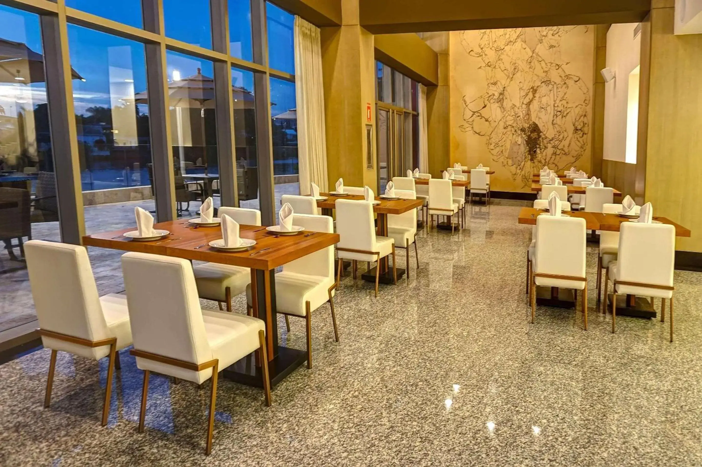 Restaurant/places to eat in Radisson Hotel Guayaquil Restaurant/places to eat in Radisson Hotel Guayaquil