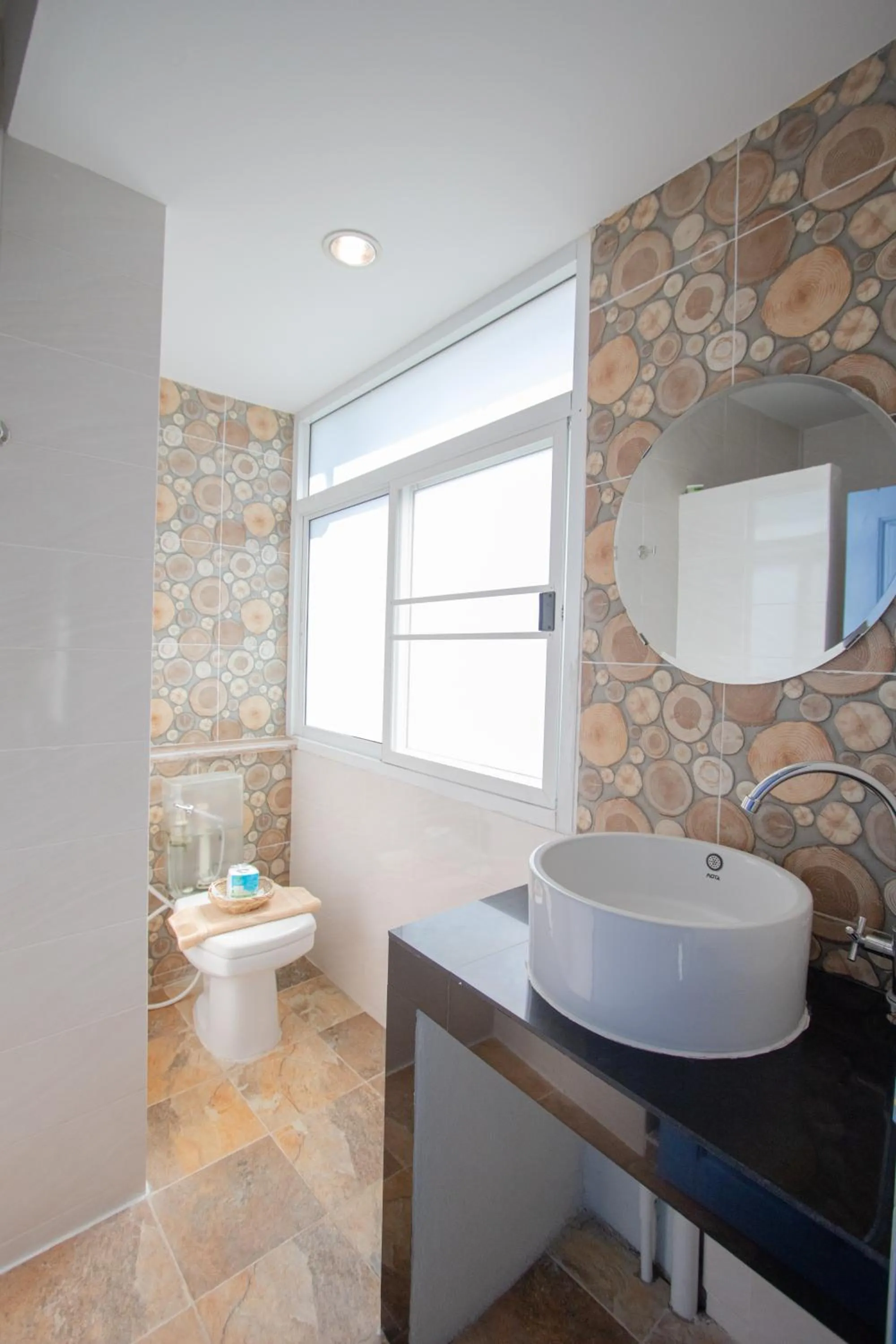 Toilet in Kallapangha Resort Khlongwan