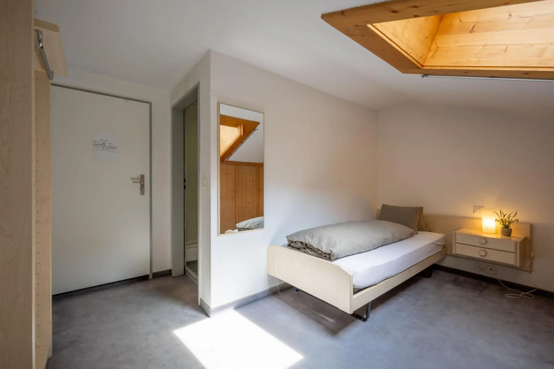 Bedroom, Bed in Hotel Alpina