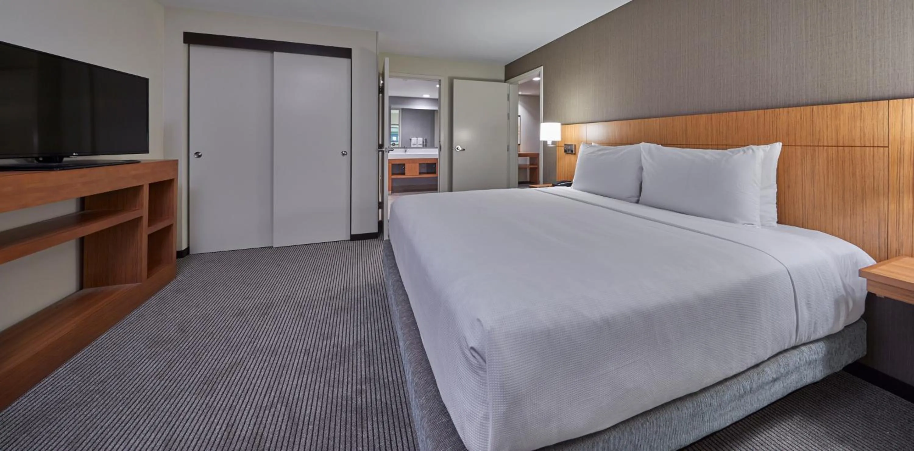 Bed in Hyatt Place Eugene/Oakway Center