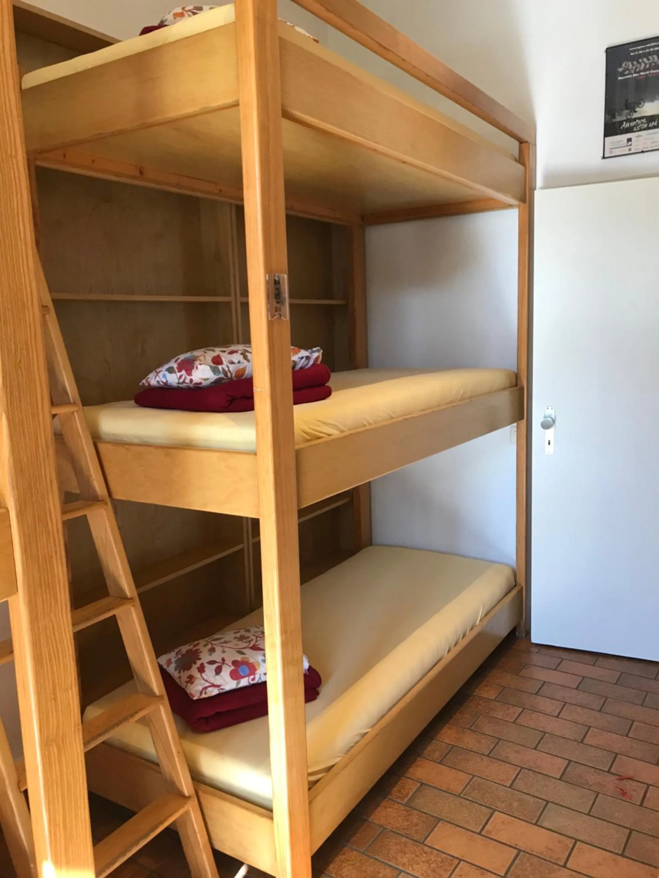 bunk bed, Bed in Hotel&Hostel Montarina