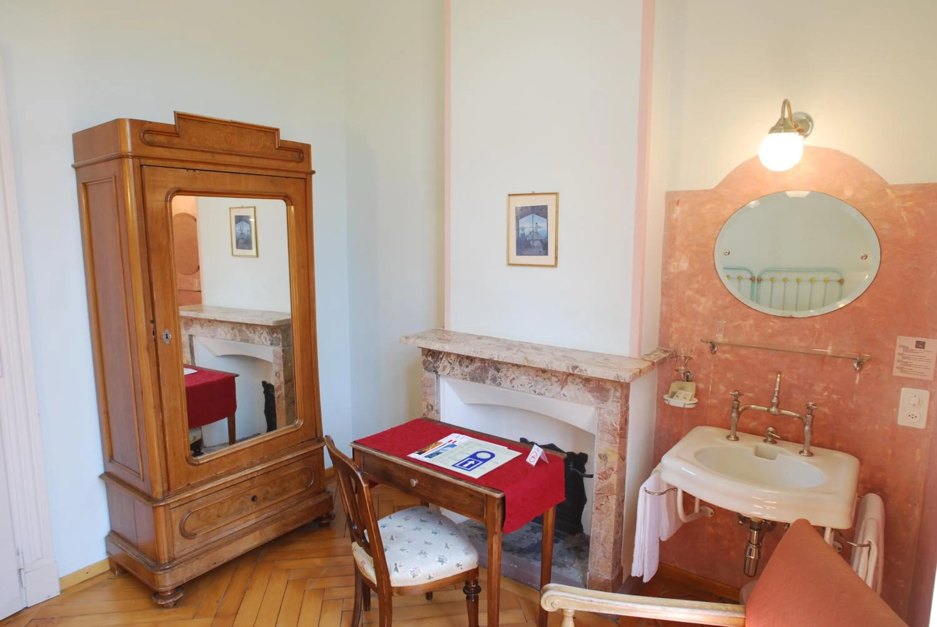 Photo of the whole room in Hotel&Hostel Montarina