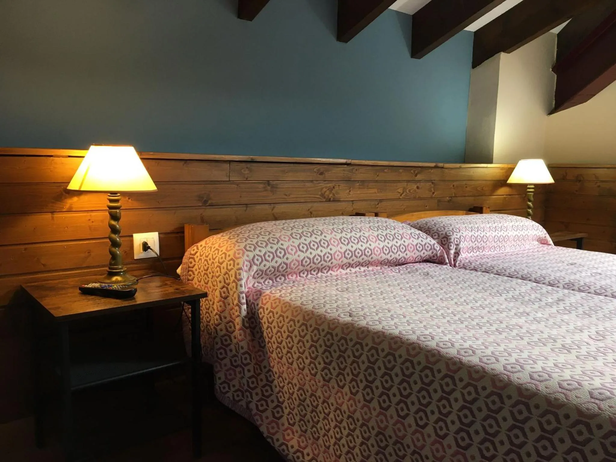 Bed in Hotel Rural Posada Del Monasterio
