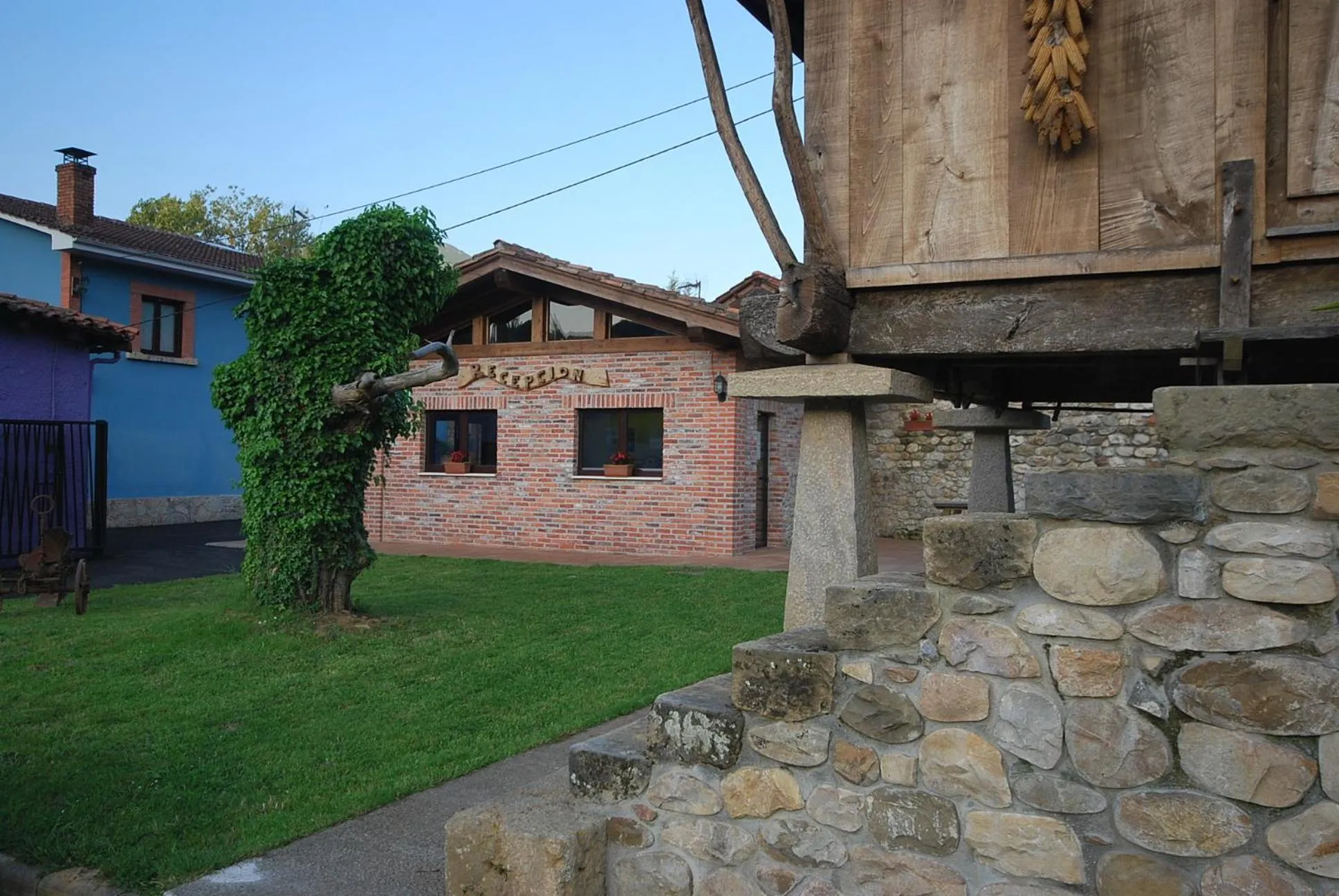 Hotel Rural Posada Del Monasterio