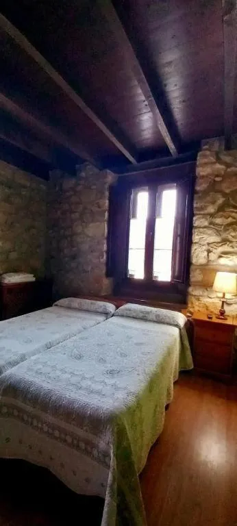 Bed in Hotel Rural Posada Del Monasterio