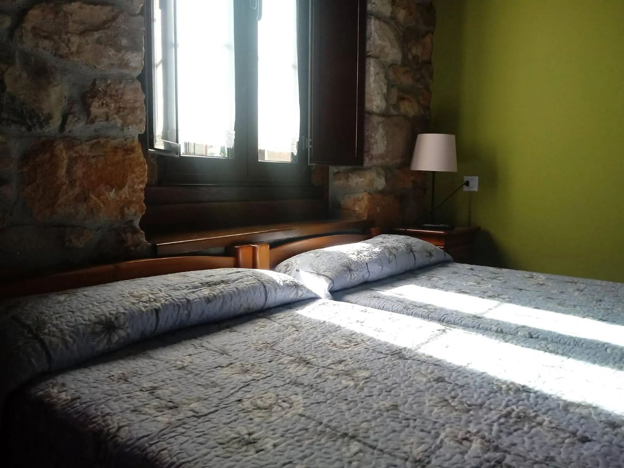 Bed in Hotel Rural Posada Del Monasterio