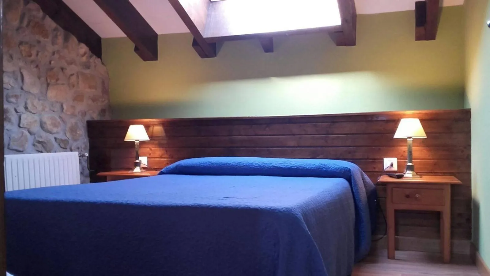 Bed in Hotel Rural Posada Del Monasterio