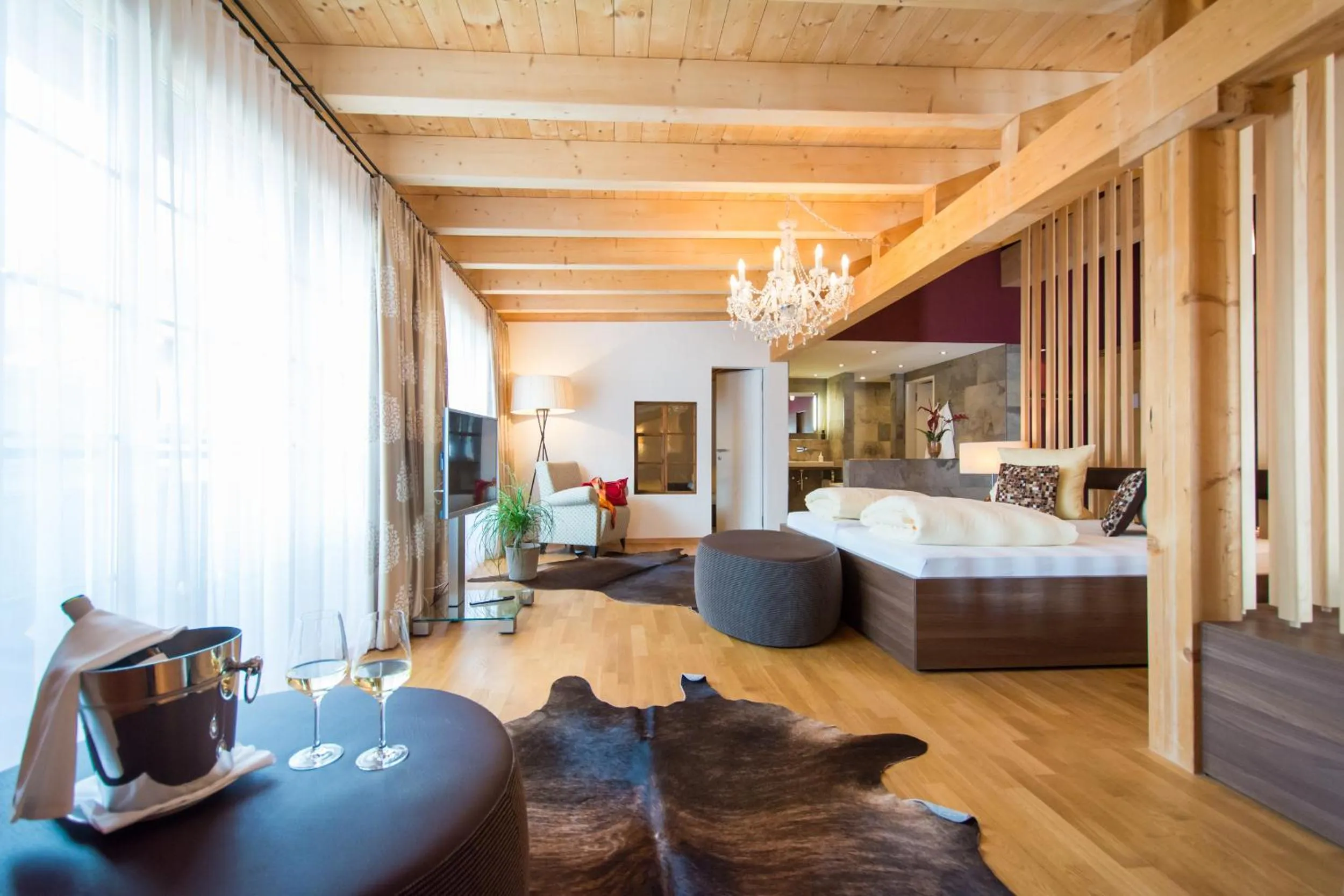 Photo of the whole room, Bed in Hotel La Cruna