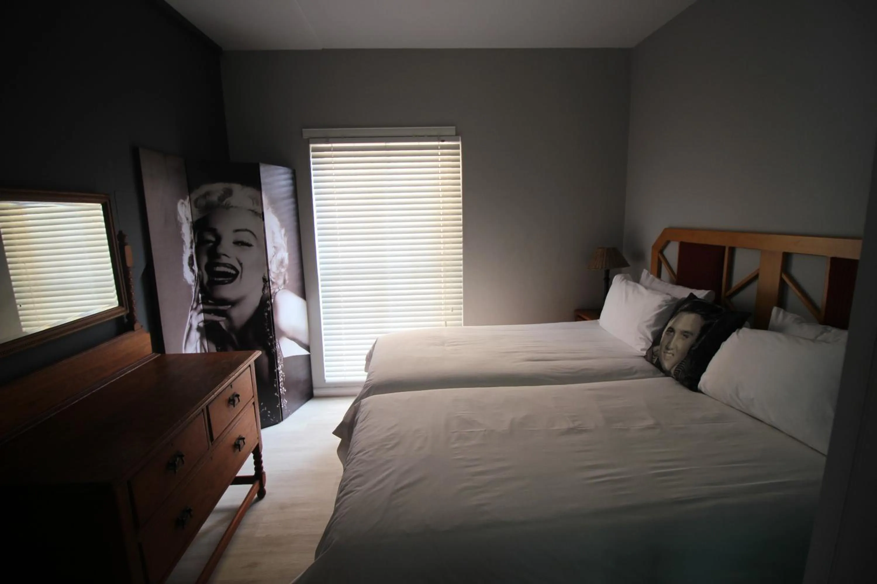 Photo of the whole room, Bed in Mountain Manor Guest House & Executive Suites