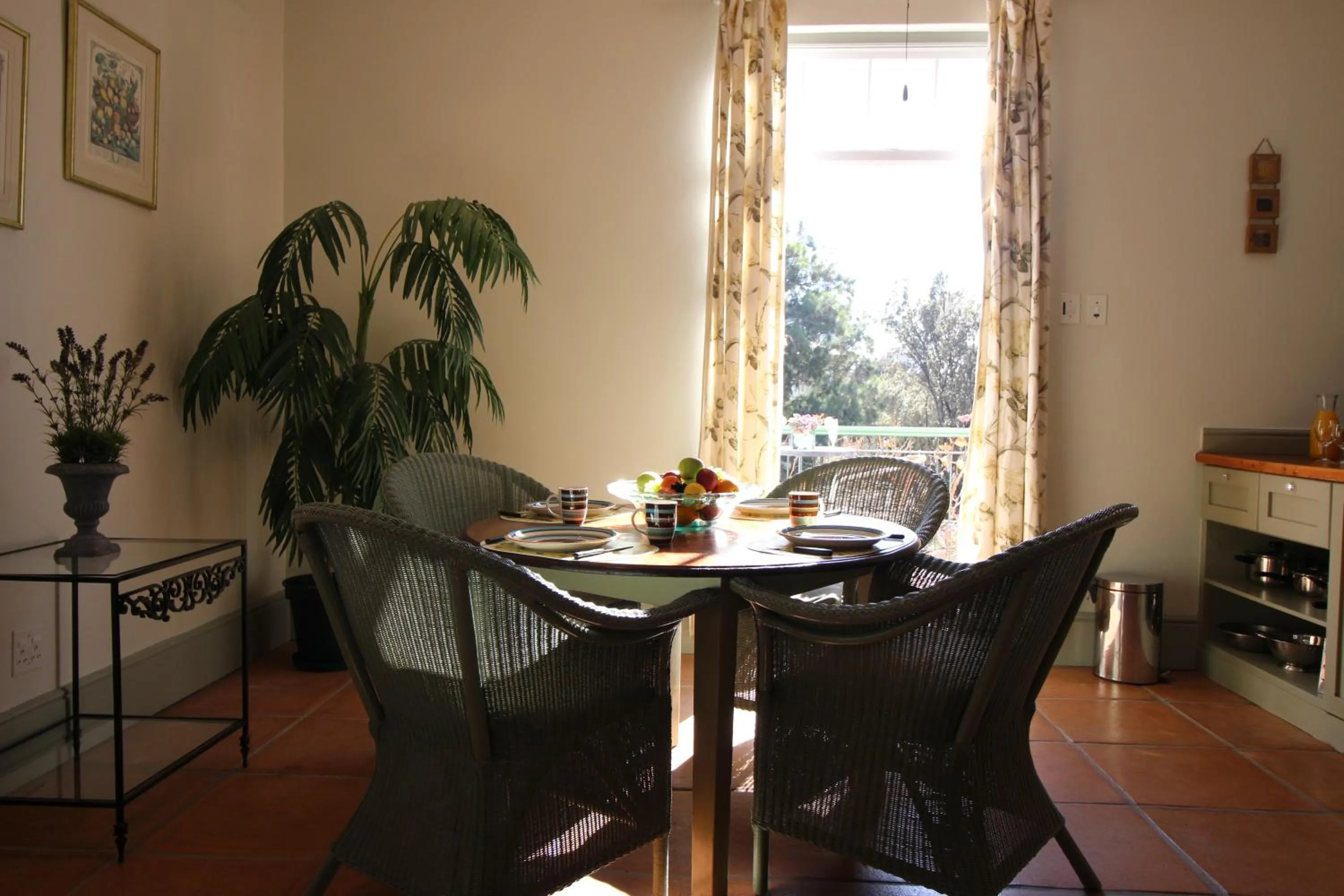 Dining area in Mountain Manor Guest House & Executive Suites