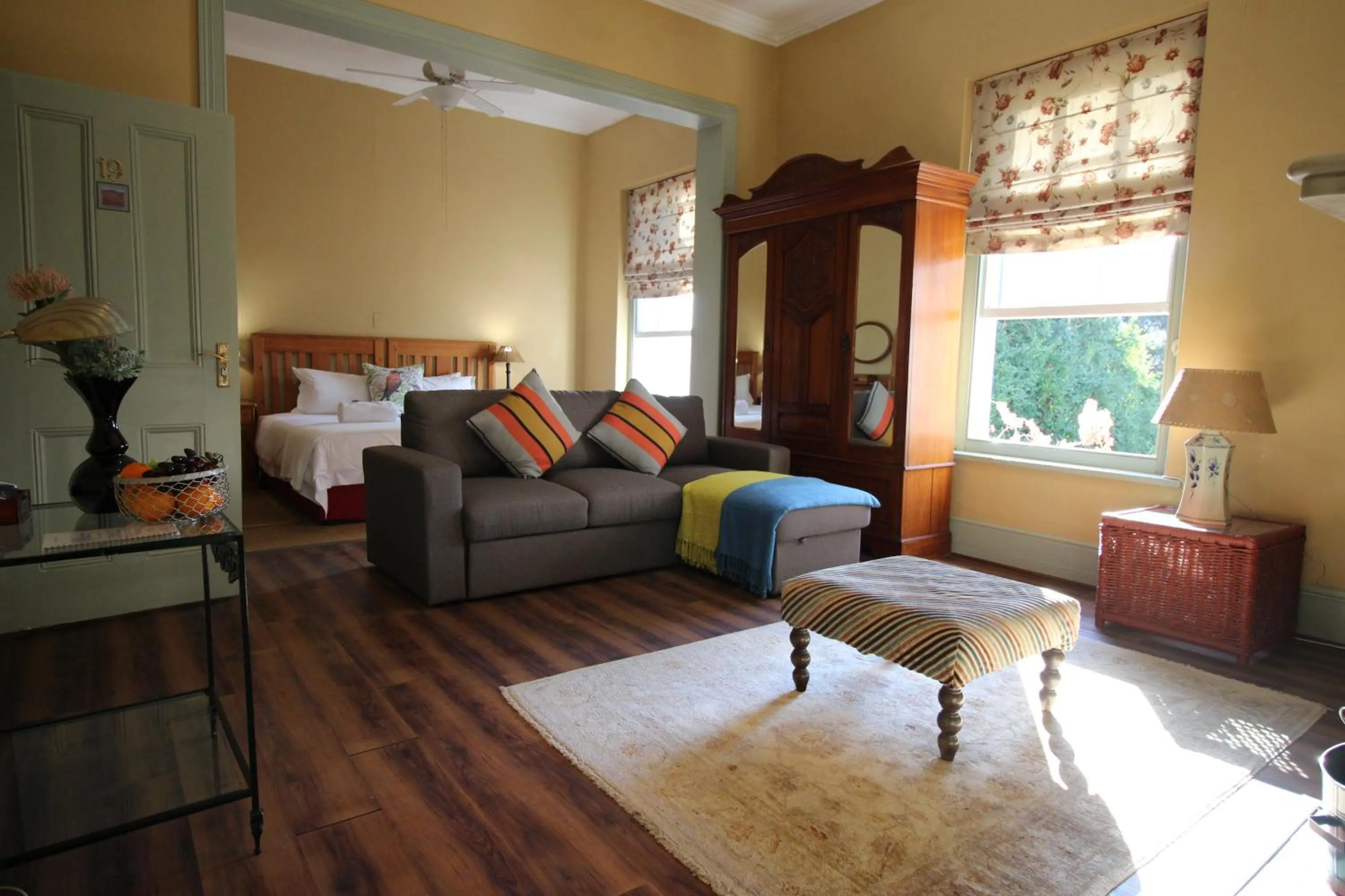 Bedroom, Bed in Mountain Manor Guest House & Executive Suites