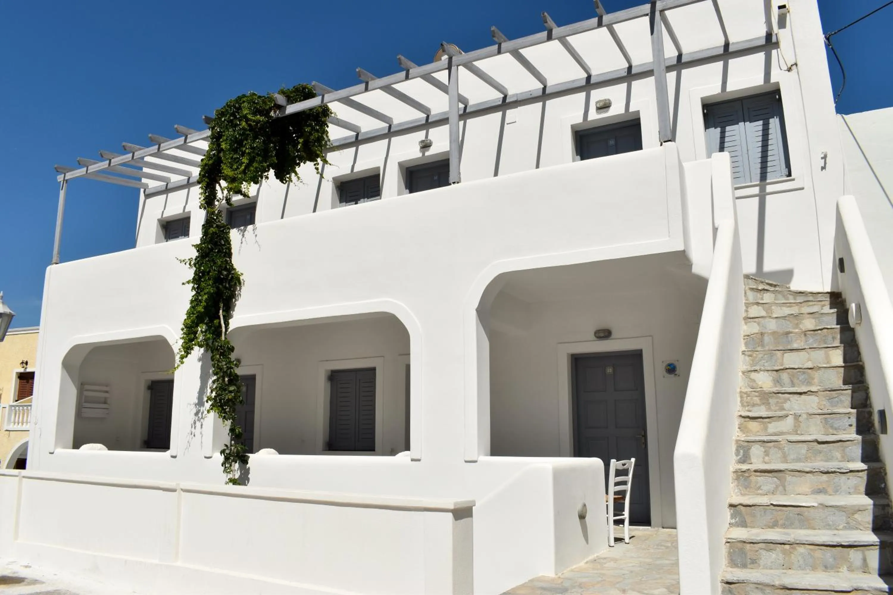 Property building in Zacharakis Studios