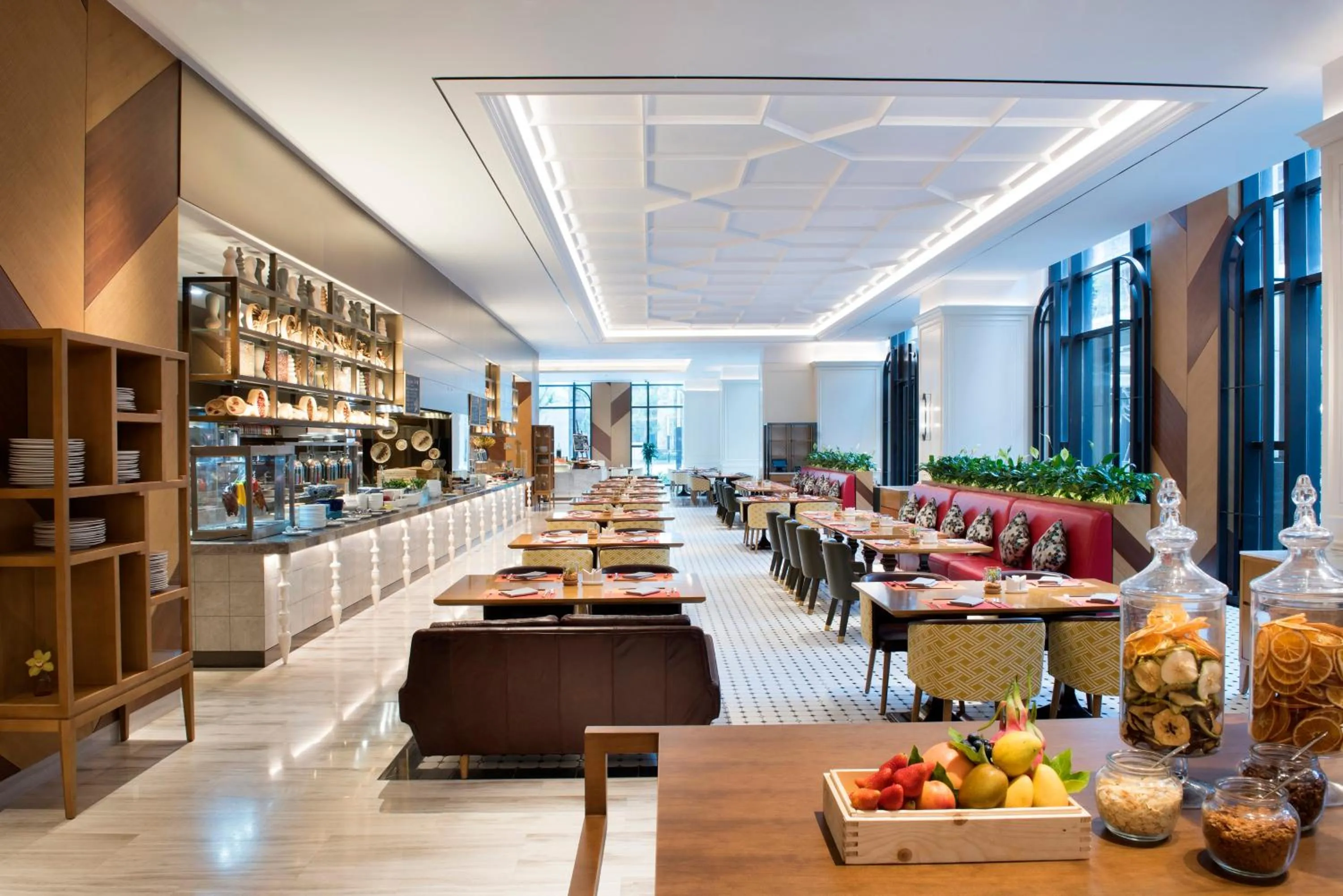 Restaurant/places to eat in Crowne Plaza Shanghai Pujiang by IHG