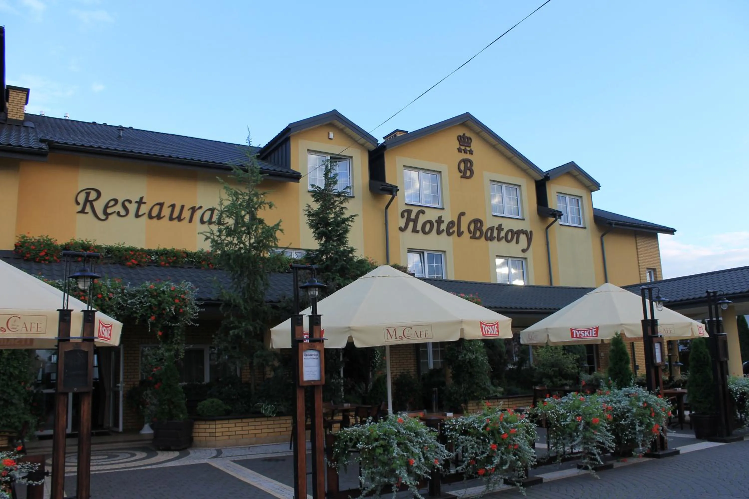 Facade/entrance in Hotel Batory