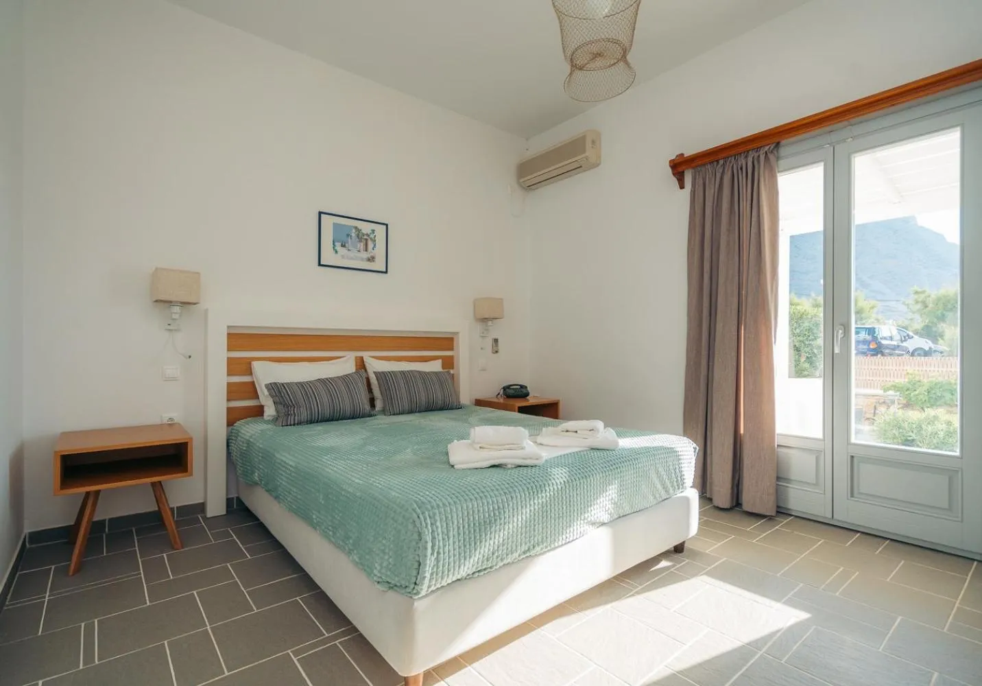 Photo of the whole room, Bed in Aeolos Hotel