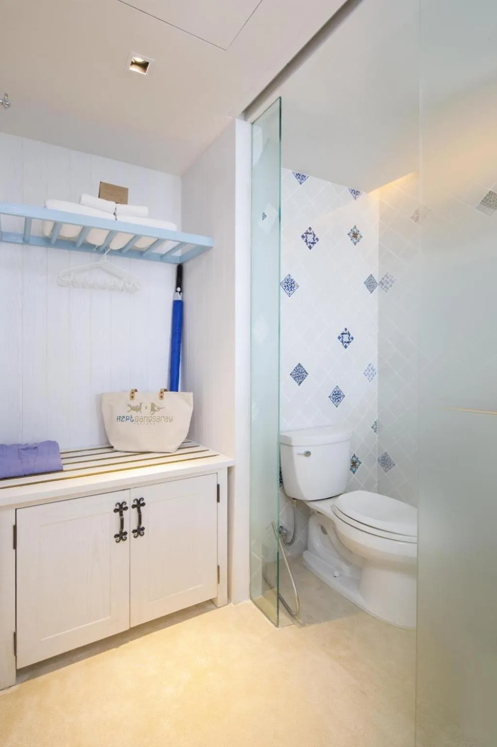 Shower in Kept Bangsaray Hotel Pattaya