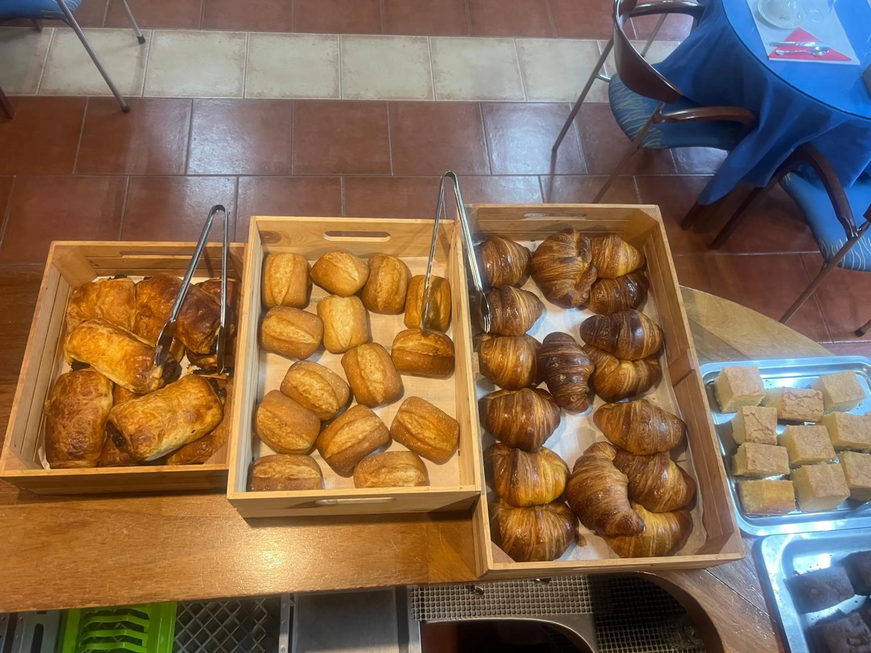 Breakfast in Hotel Gavitu