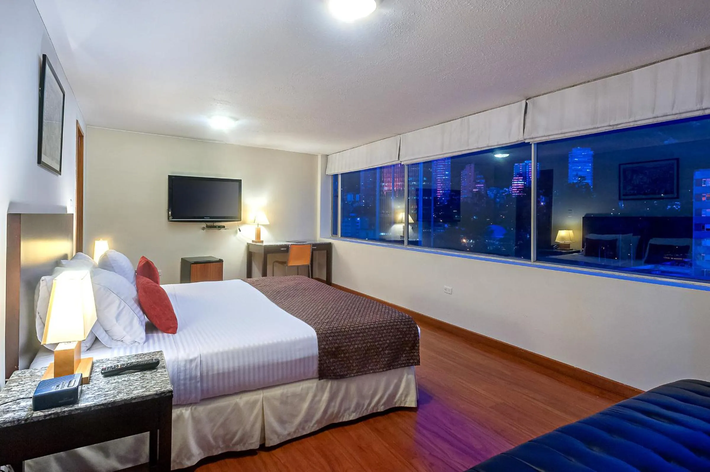 Bed in Hotel Oceanía Bogotá Museo