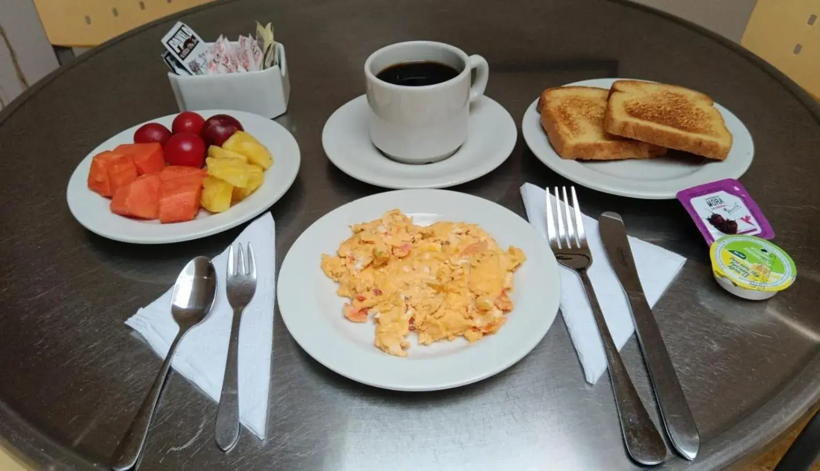 Breakfast in Hotel Oceanía Bogotá Museo Breakfast in Hotel Oceanía Bogotá Museo