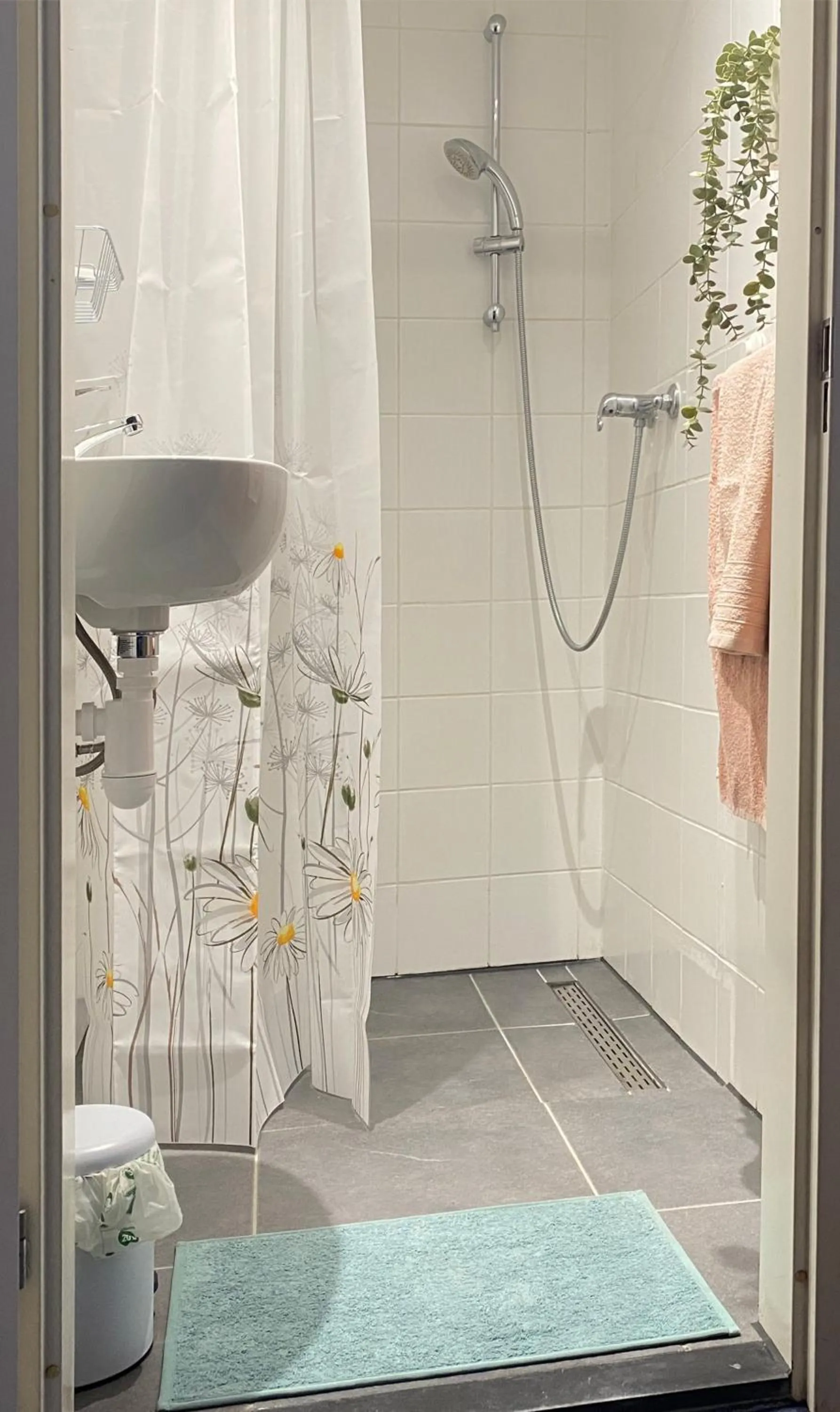 Shower in B&B De Kunstpraktijk