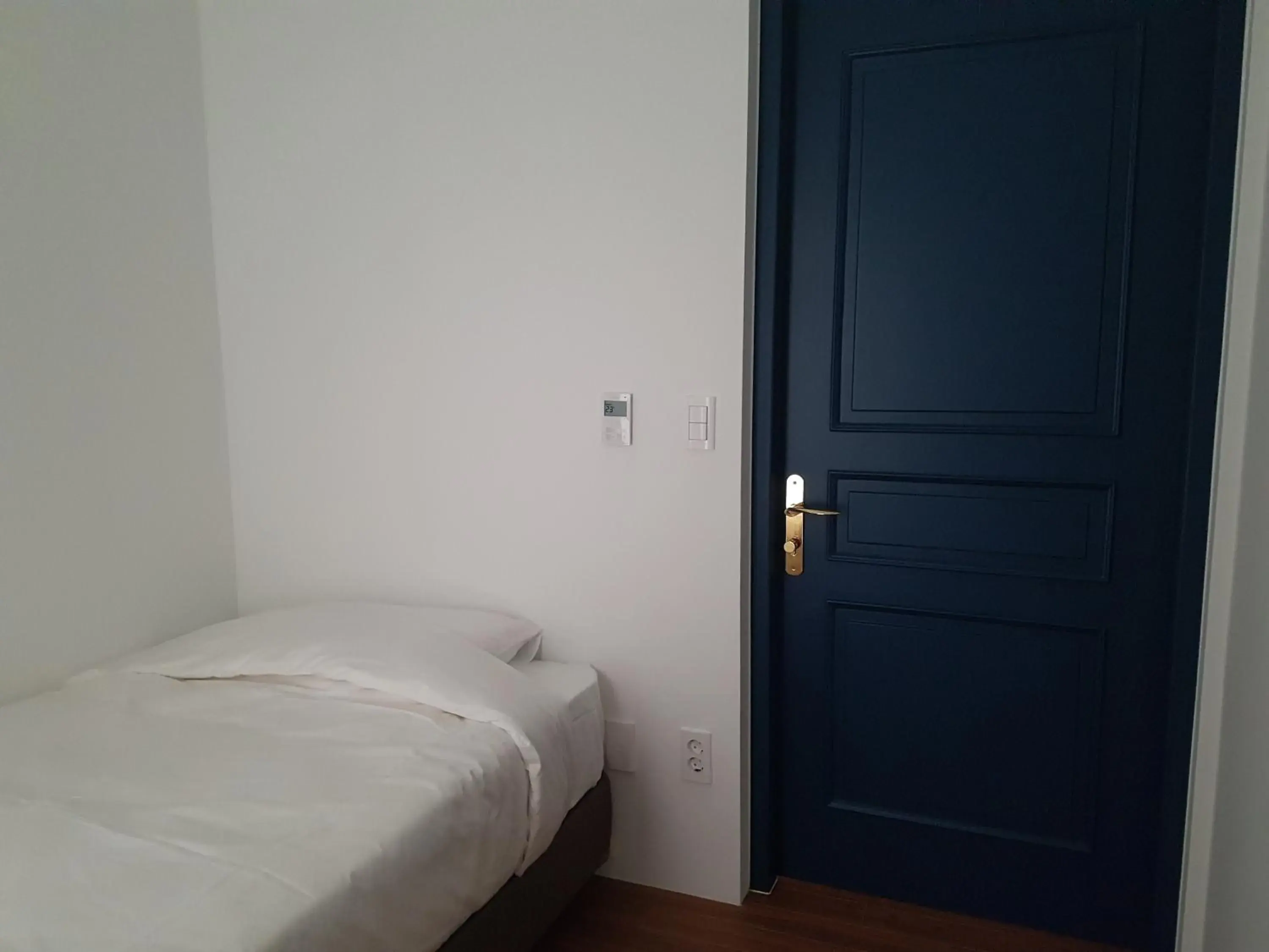 Single Room with Shared Bathroom - single occupancy in Hostel Single Single Single Room with Shared Bathroom - single occupancy in Hostel Single Single