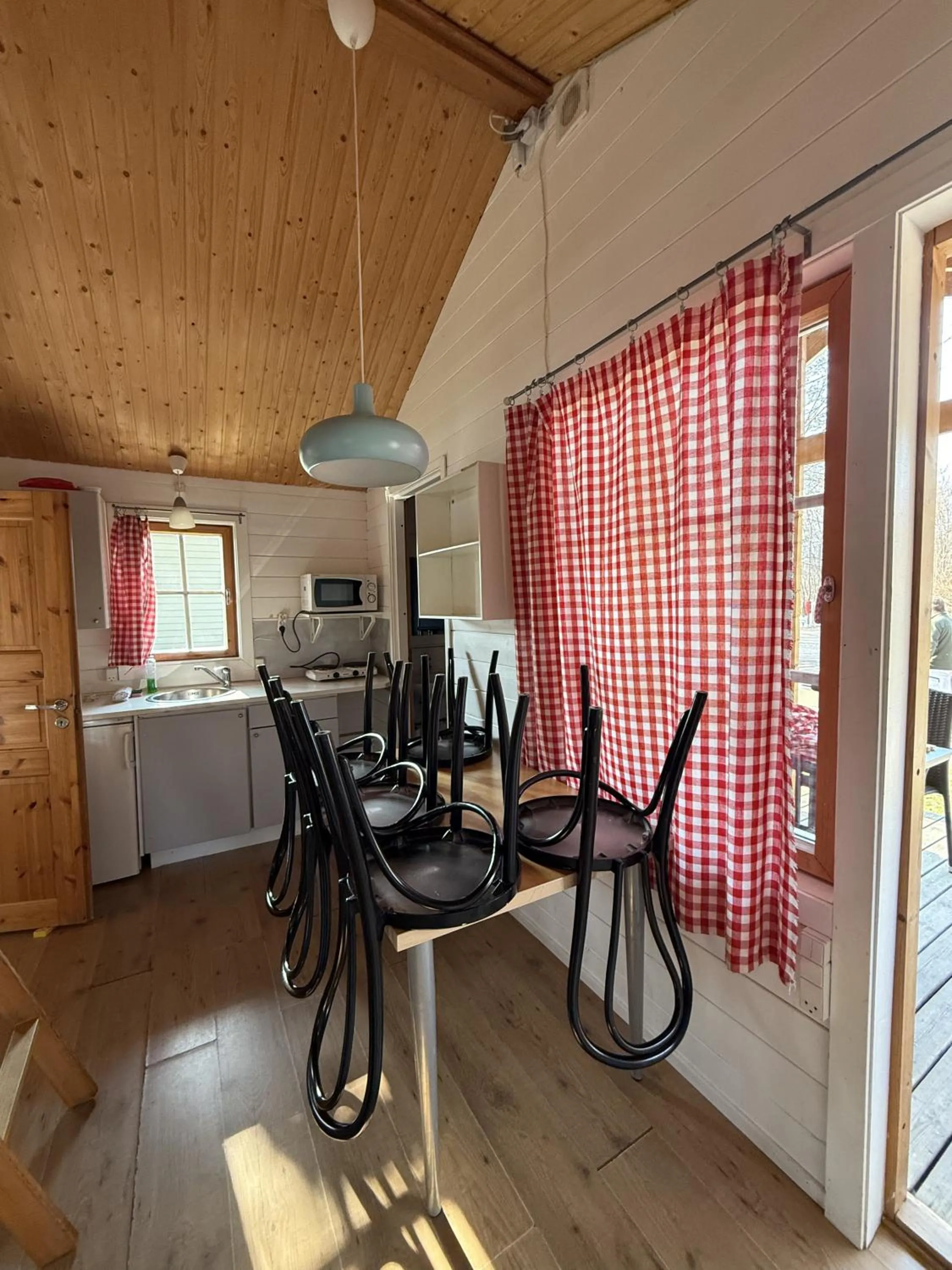 Kitchen or kitchenette in Frederiksværk Camping & Hostel