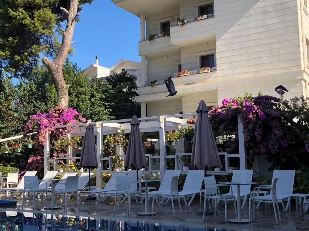 Property building in Ascot Hotel Büyükada
