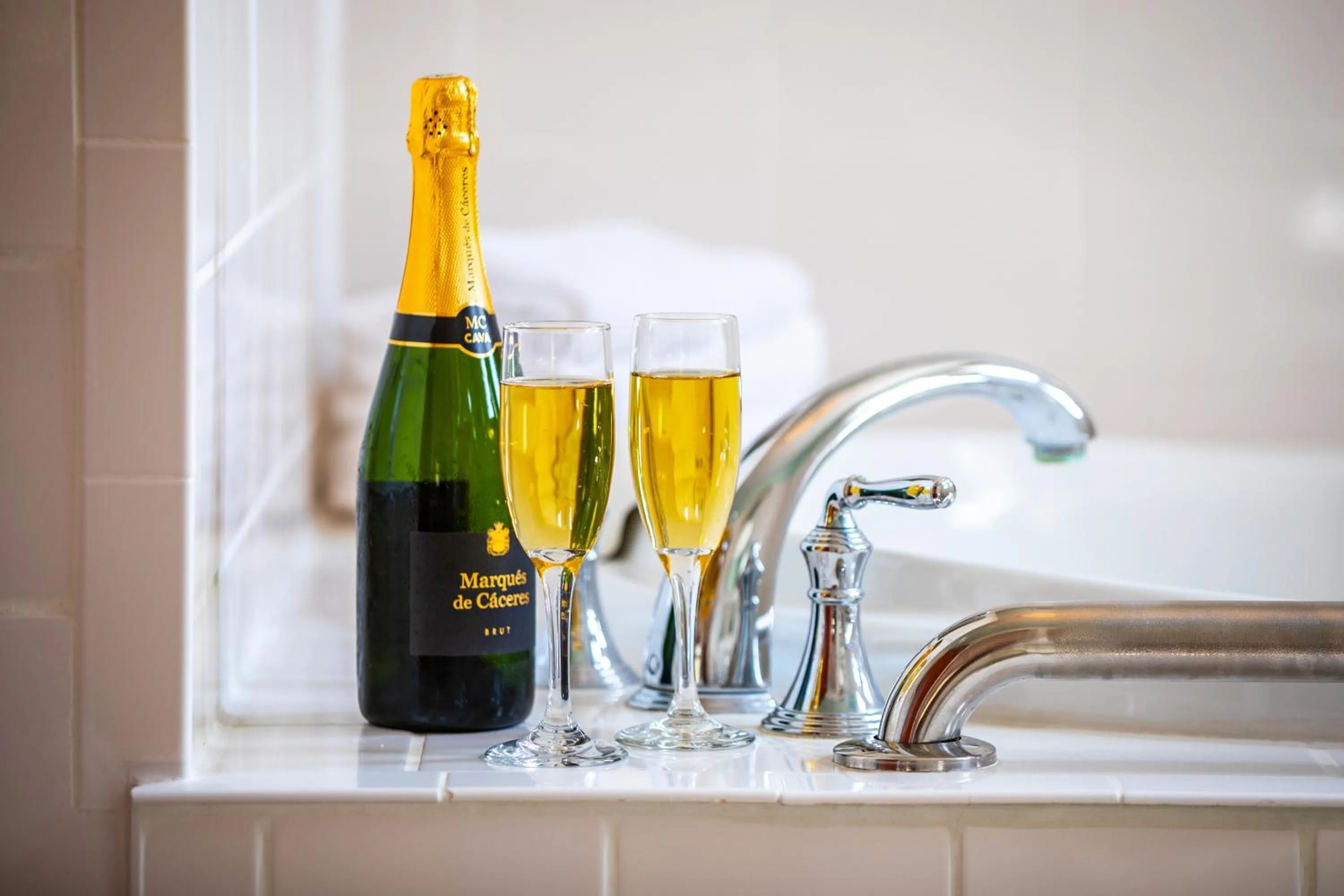 Bath in Wilburton Inn