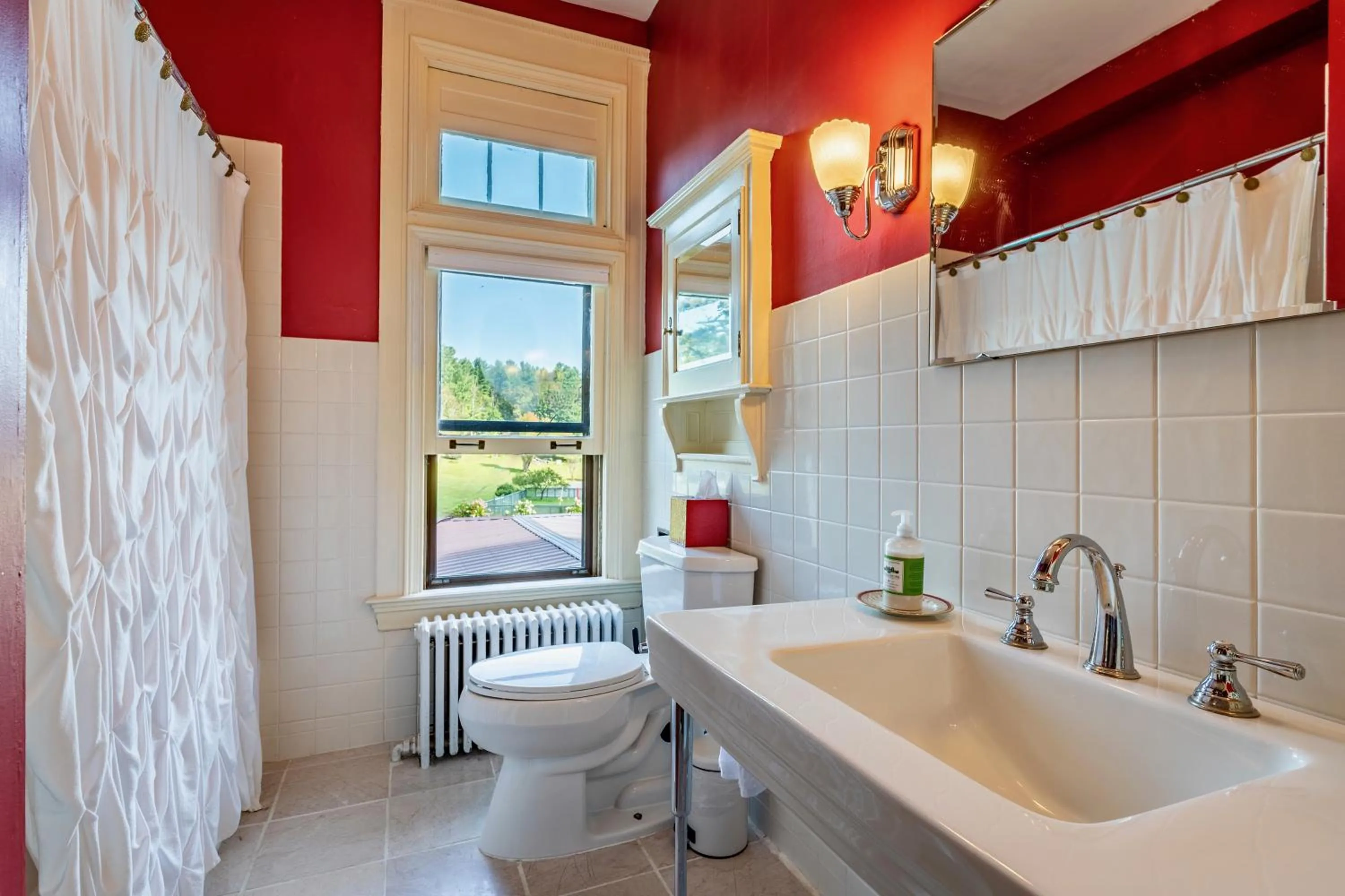 Bathroom in Wilburton Inn