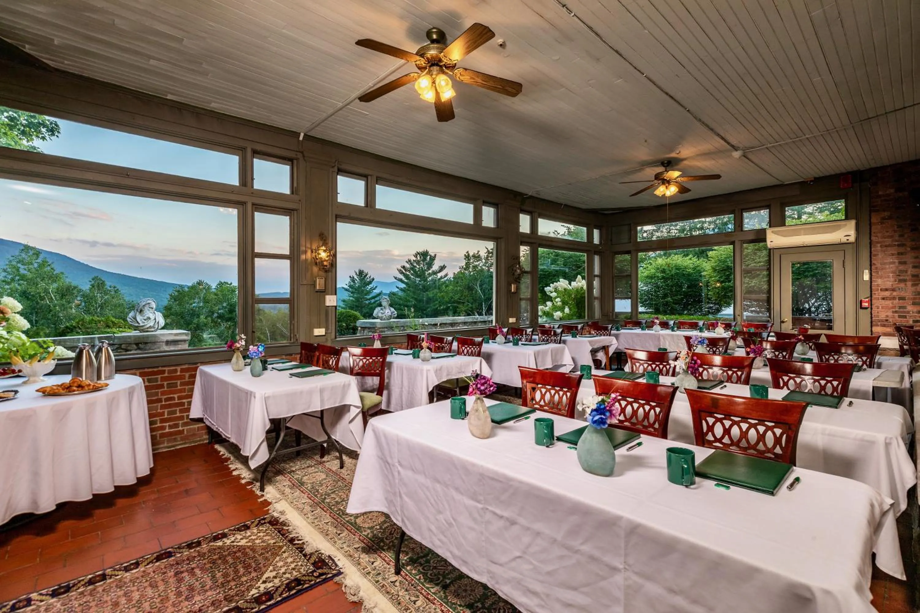 Business facilities in Wilburton Inn