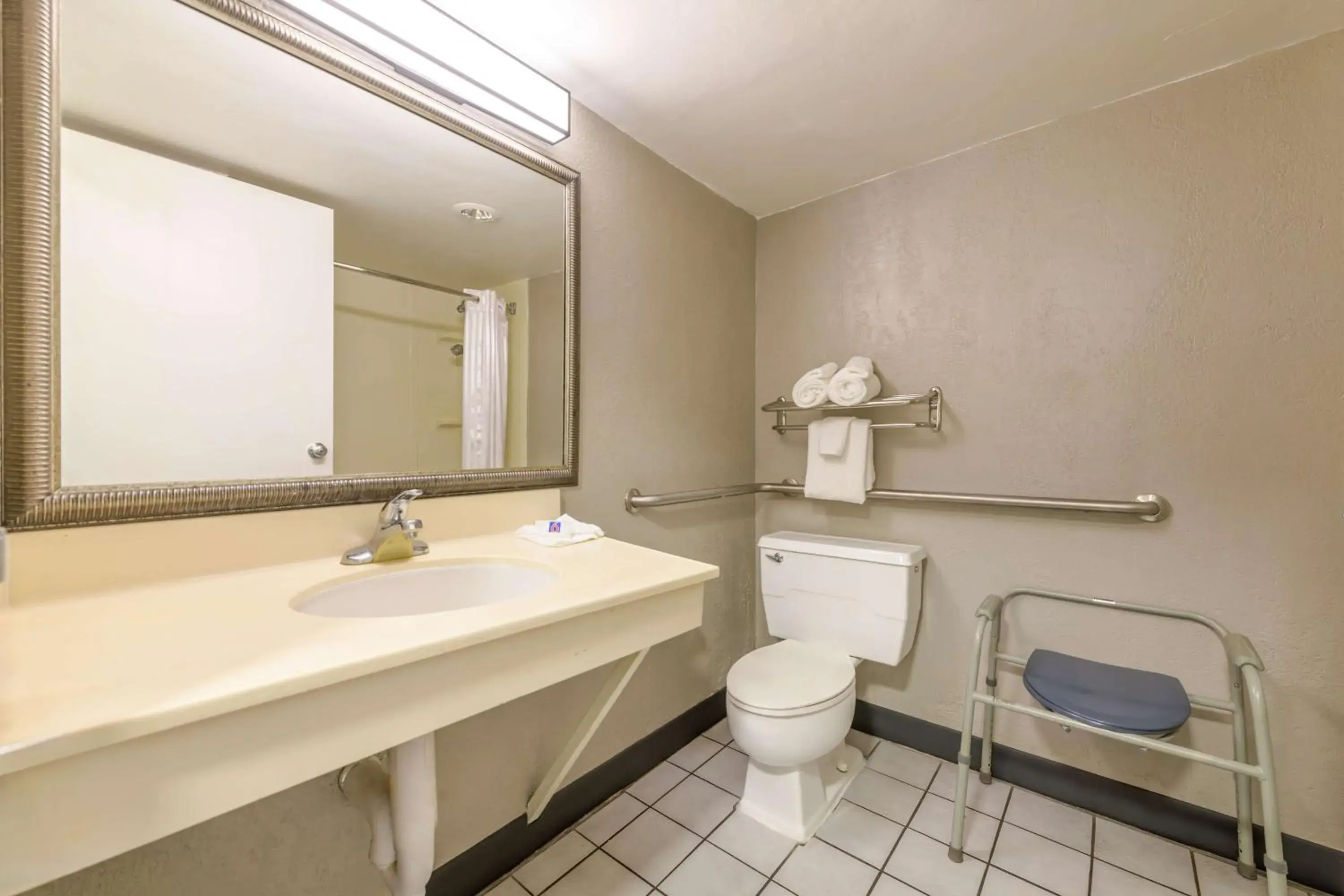 Bathroom in Motel 6-Spring Hill, FL - Weeki Wachee Bathroom in Motel 6-Spring Hill, FL - Weeki Wachee
