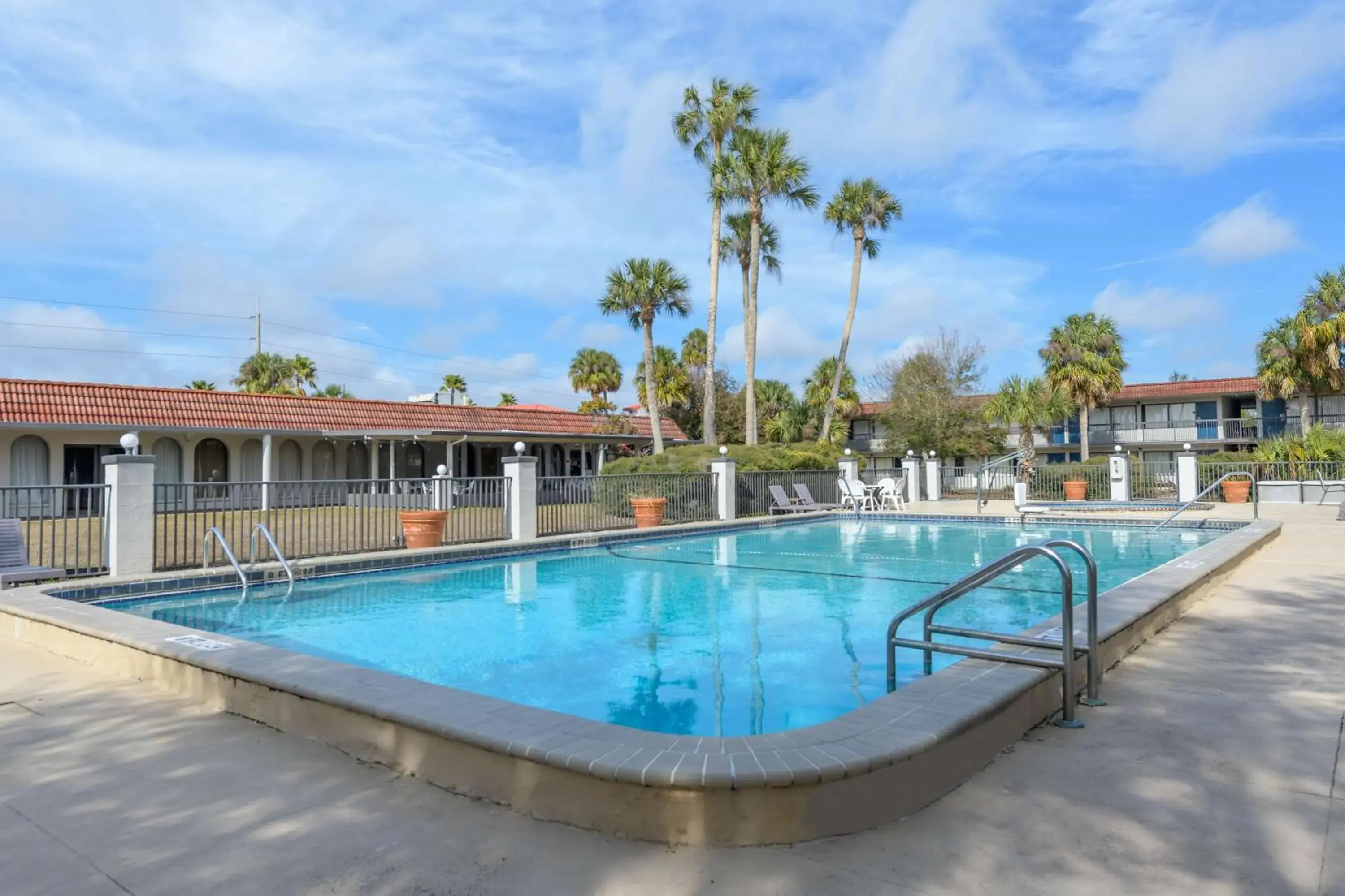 Pool view in Motel 6-Spring Hill, FL - Weeki Wachee Pool view in Motel 6-Spring Hill, FL - Weeki Wachee
