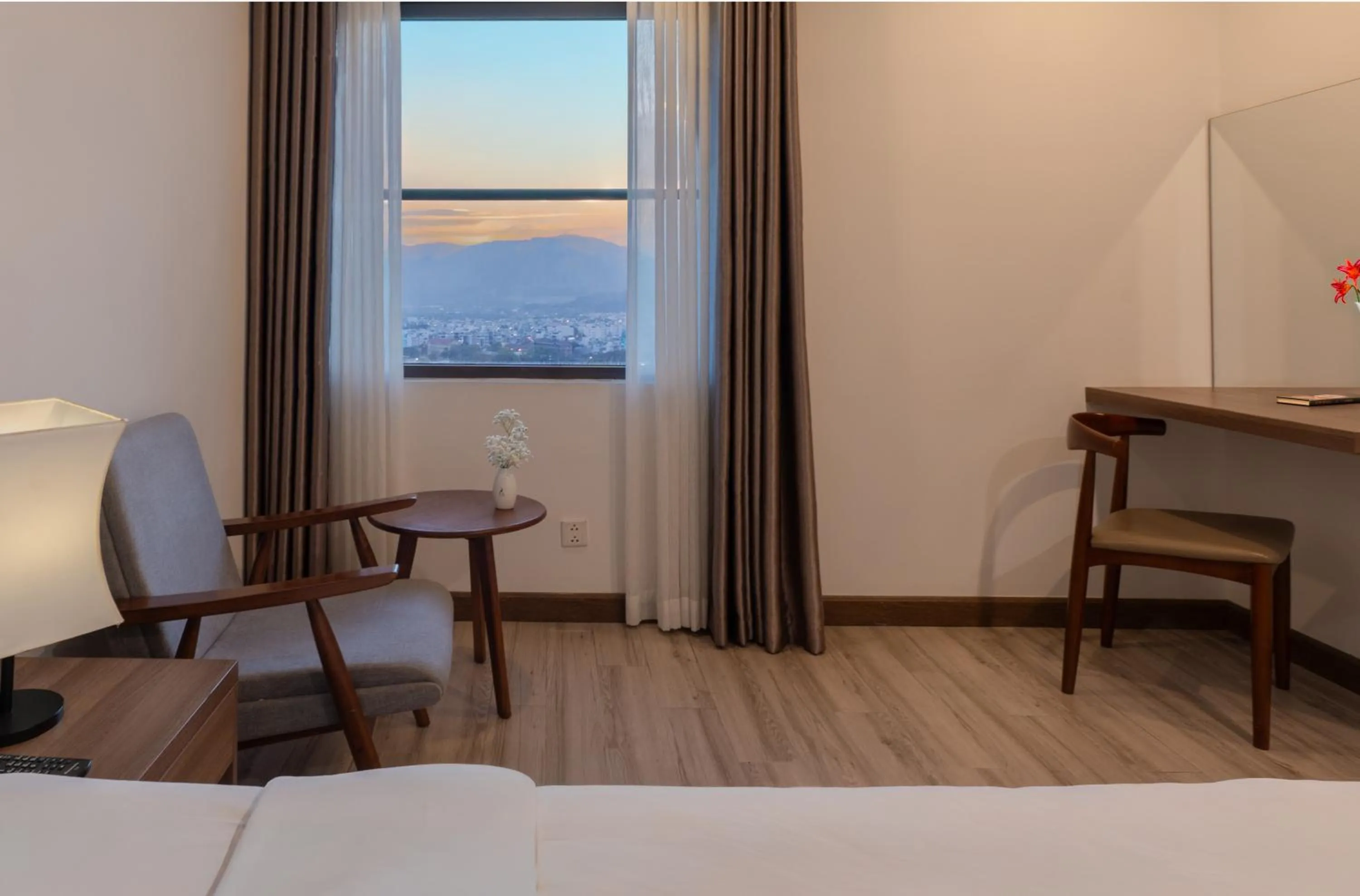 Seating area, Bed in Gosia Hotel