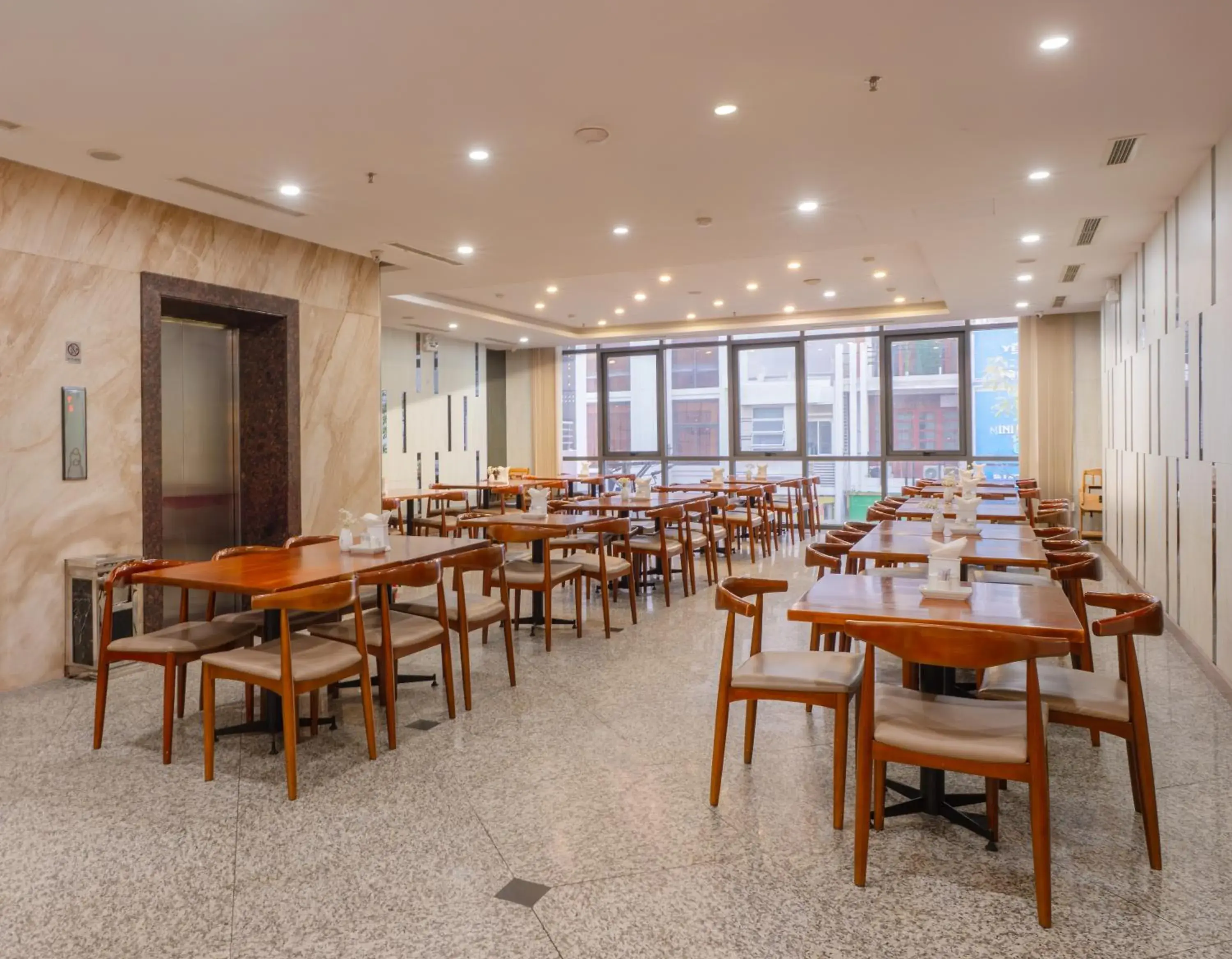 Restaurant/places to eat in Gosia Hotel Restaurant/places to eat in Gosia Hotel