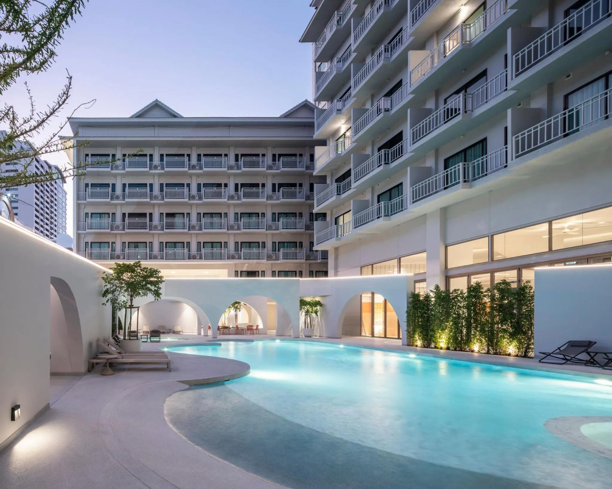 Swimming pool in Terra Nara