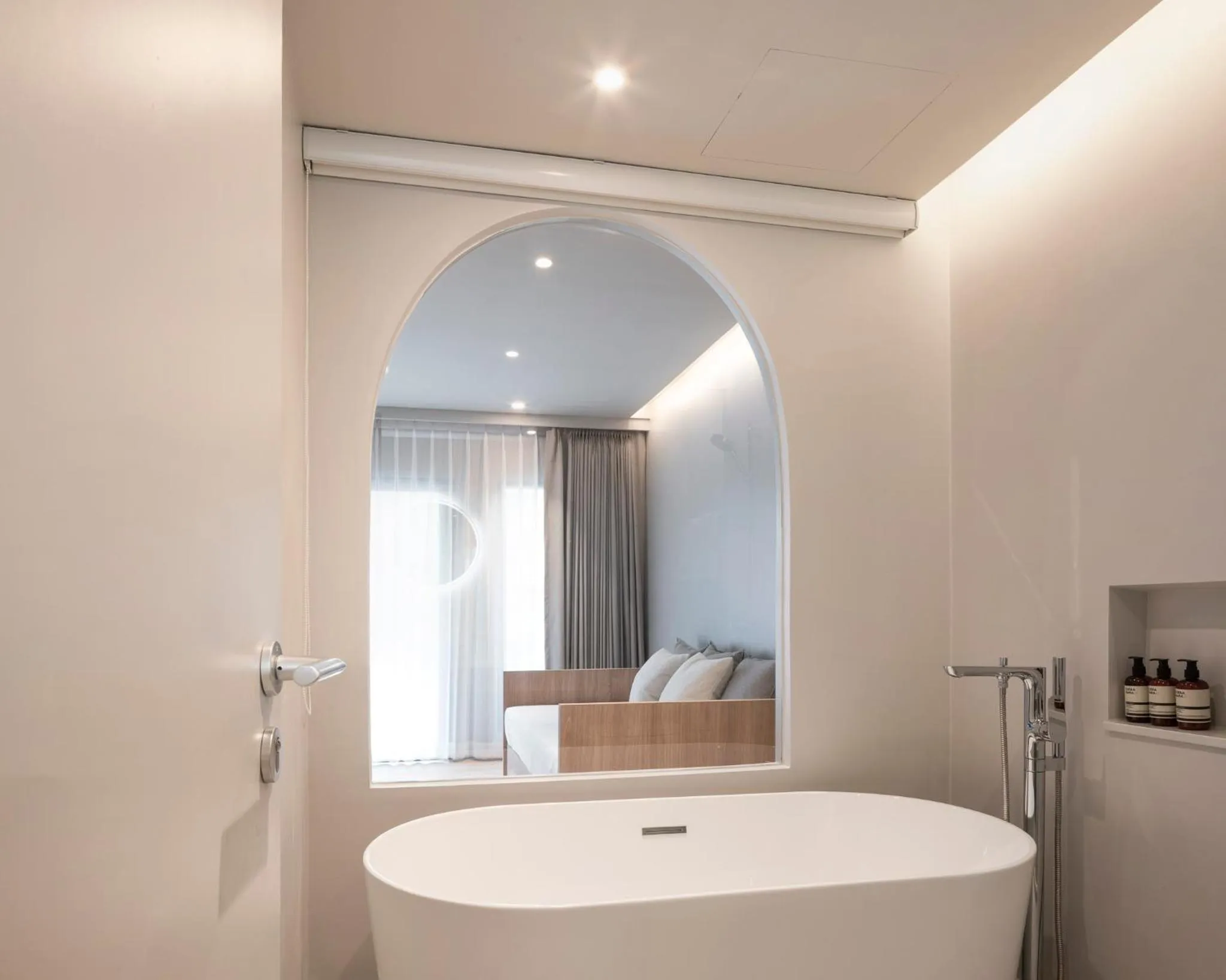 Bathroom, Bed in Terra Nara