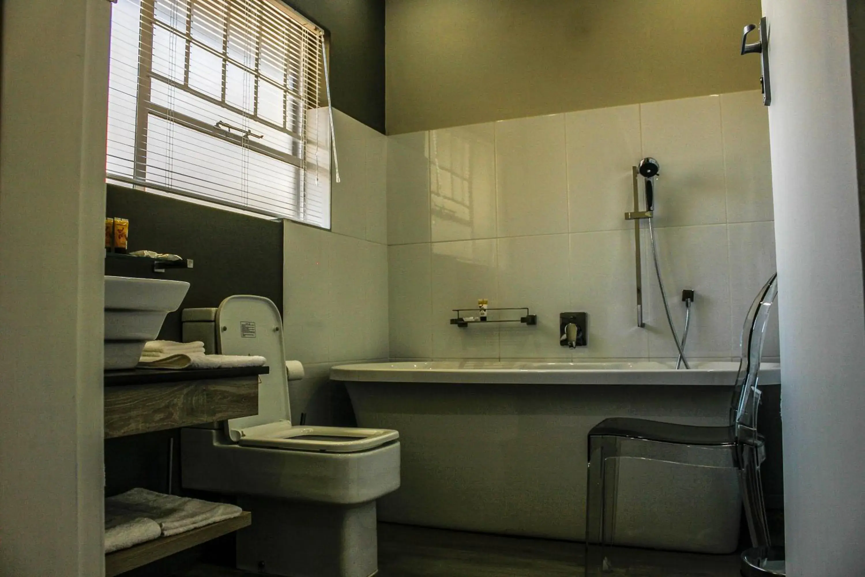 Twin Room - single occupancy in Polo Guest House Twin Room - single occupancy in Polo Guest House